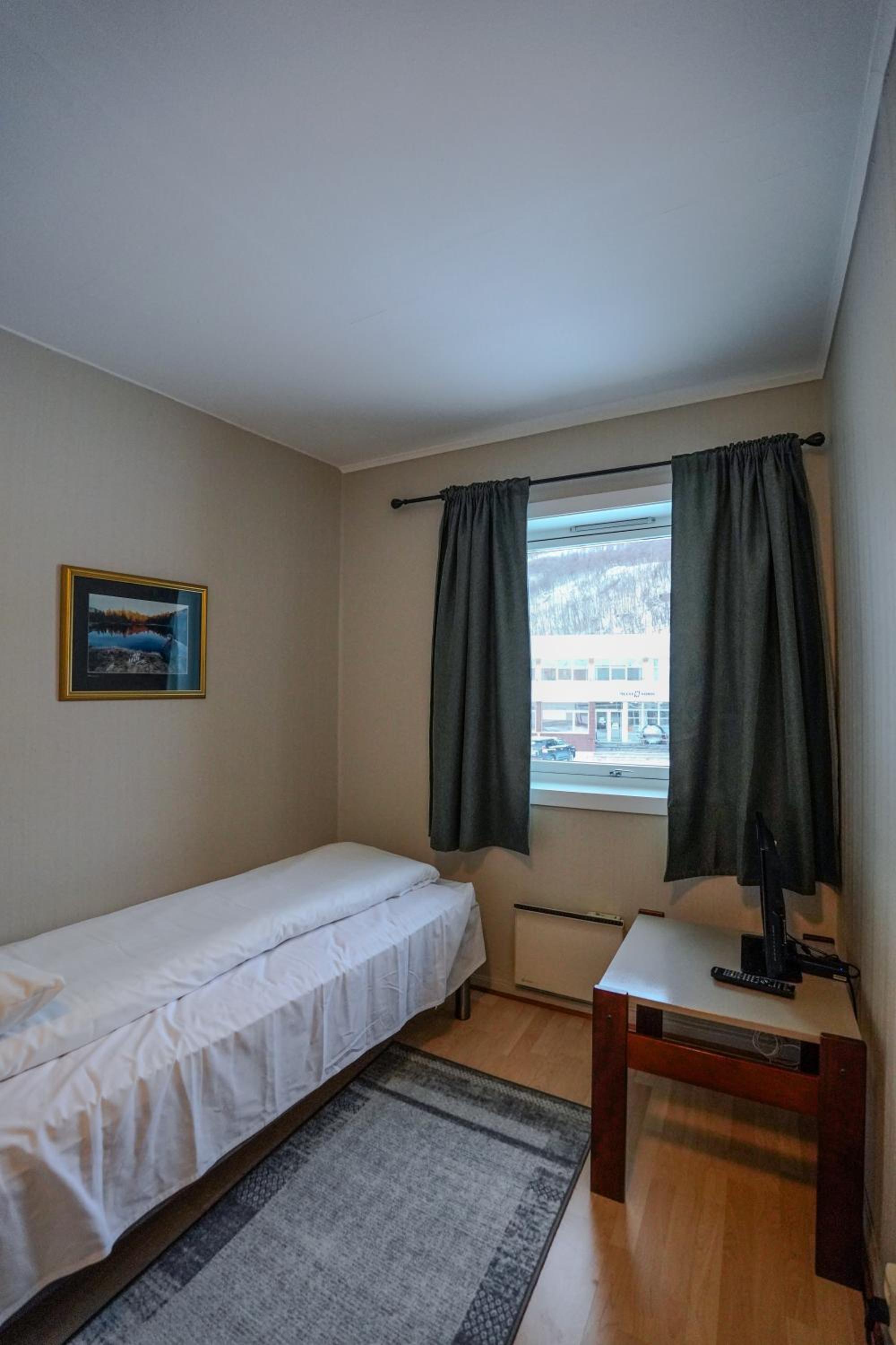Economy Single Room