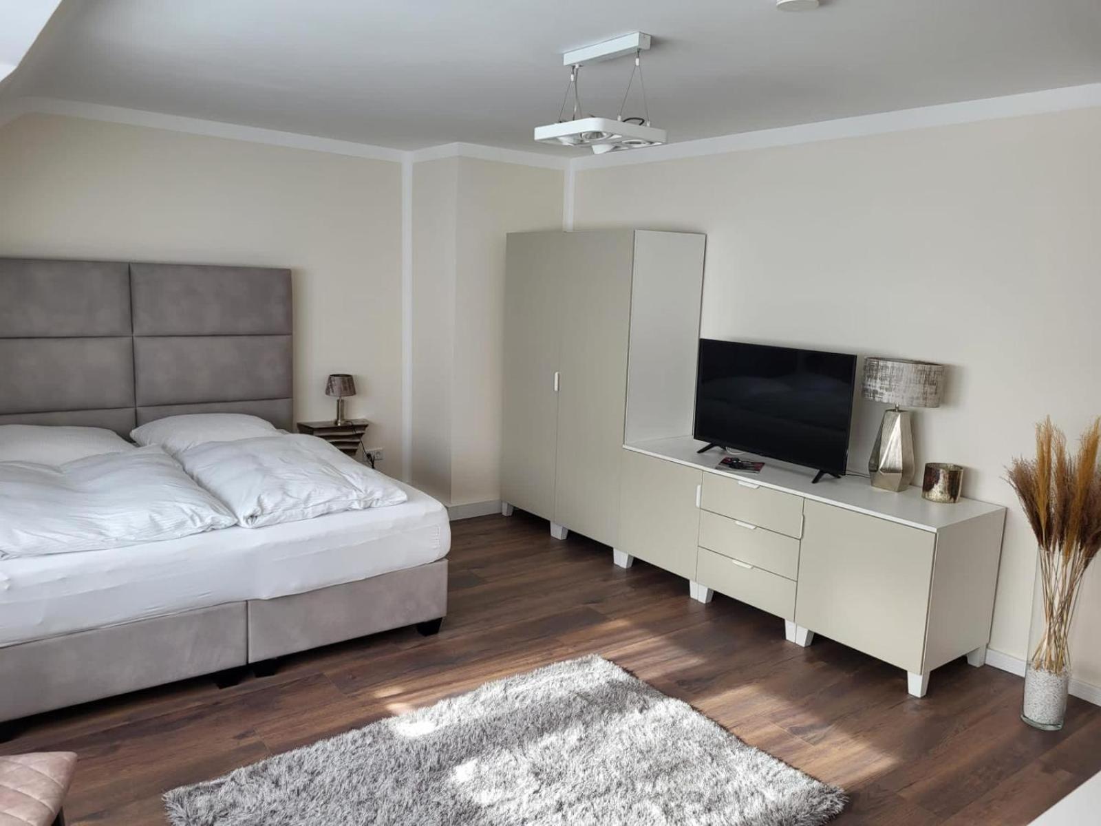 Apartment - Photo 12