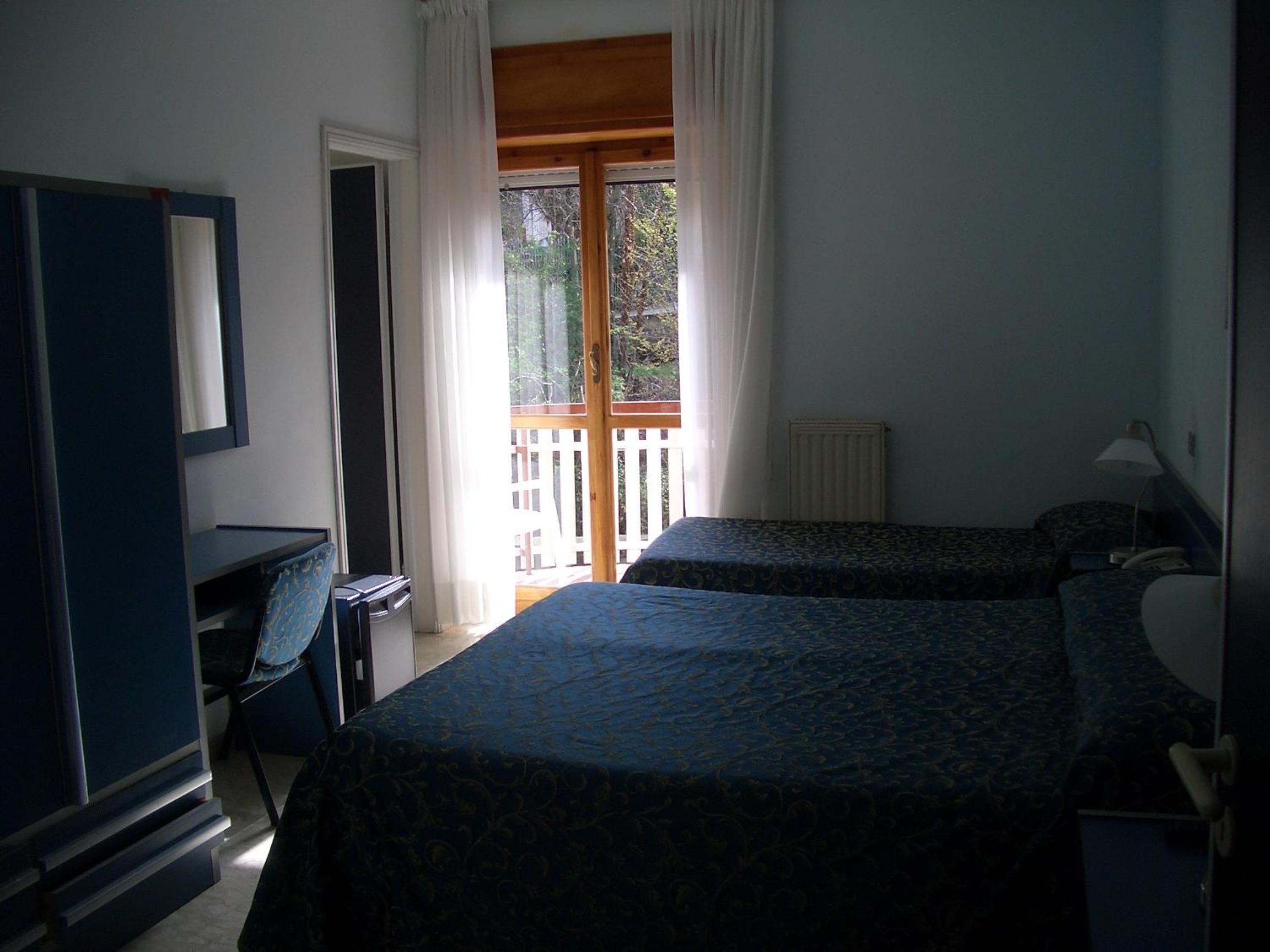 Classic Triple Room photo 1