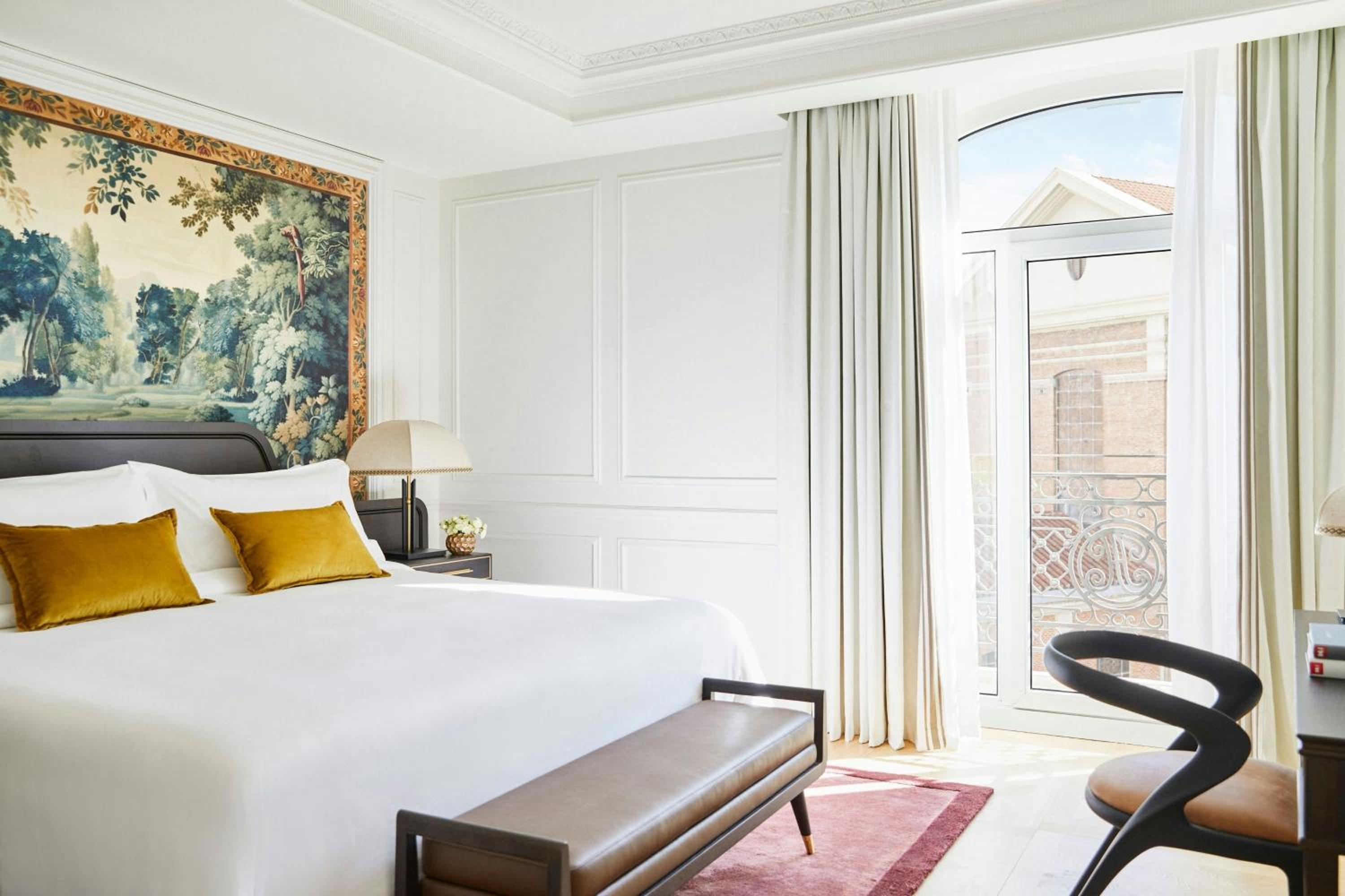 One-Bedroom Cervantes King Suite with City View thumbnail 6