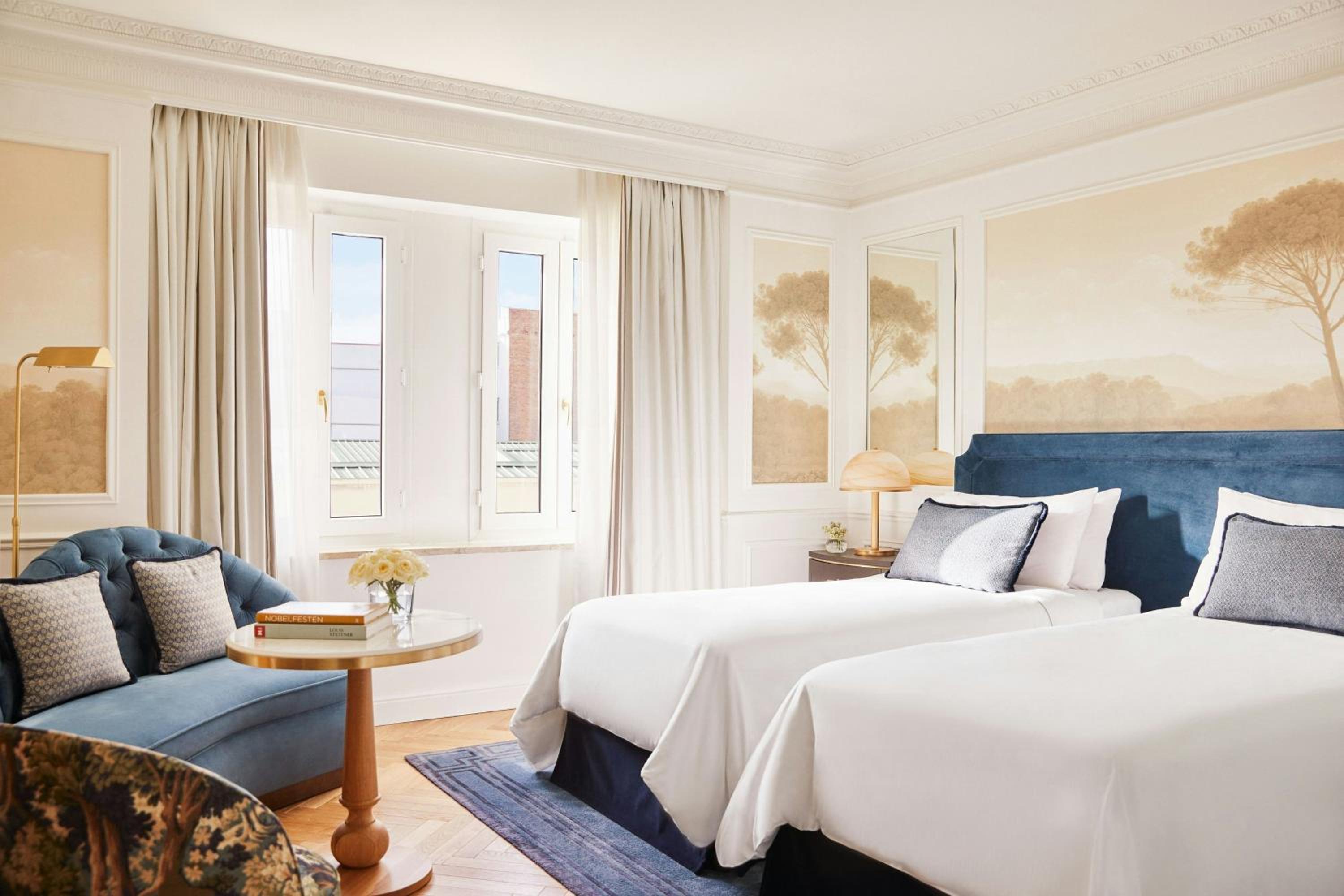 Premium Neptuno Twin Room with Fountain View