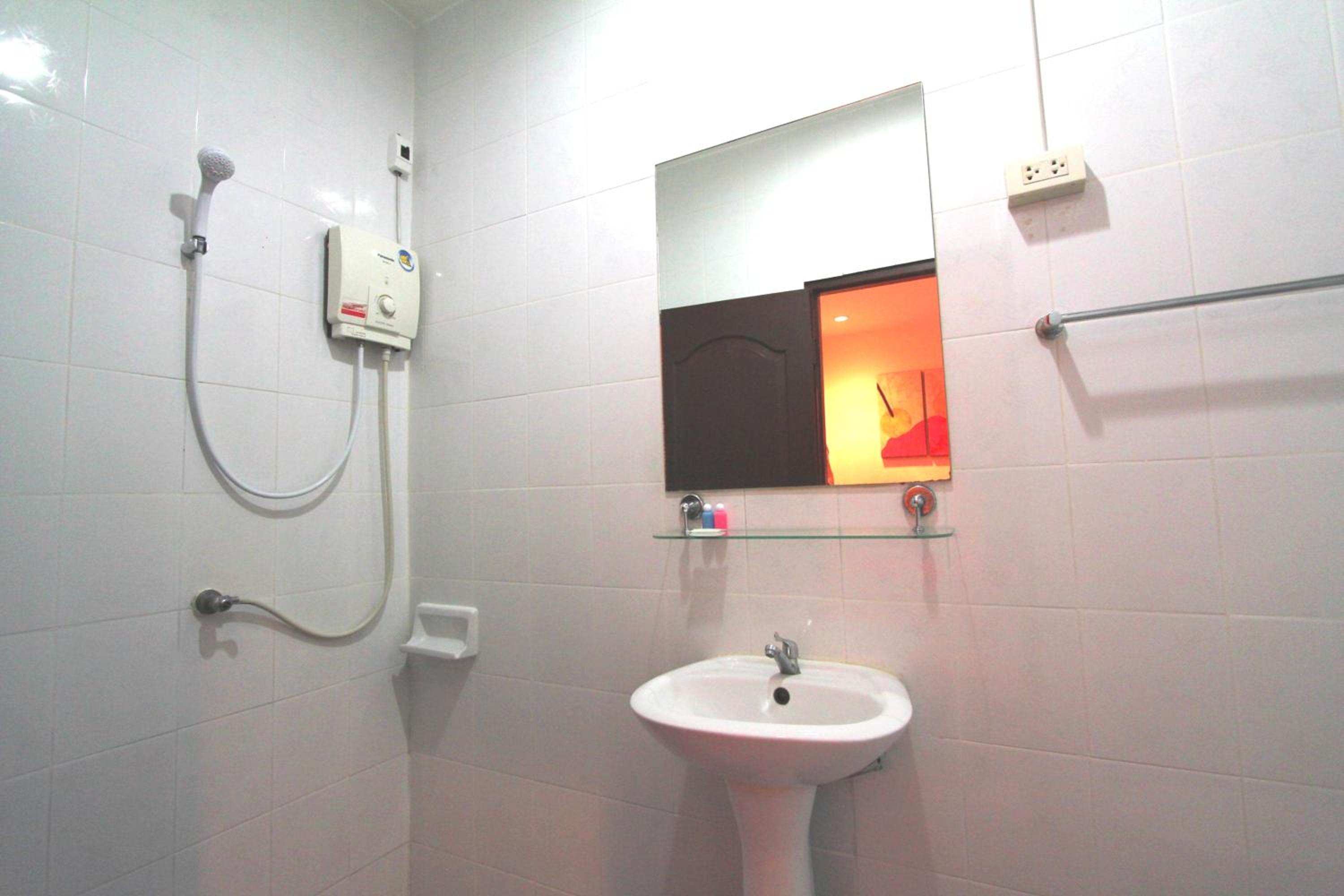 Double Room - Photo 4