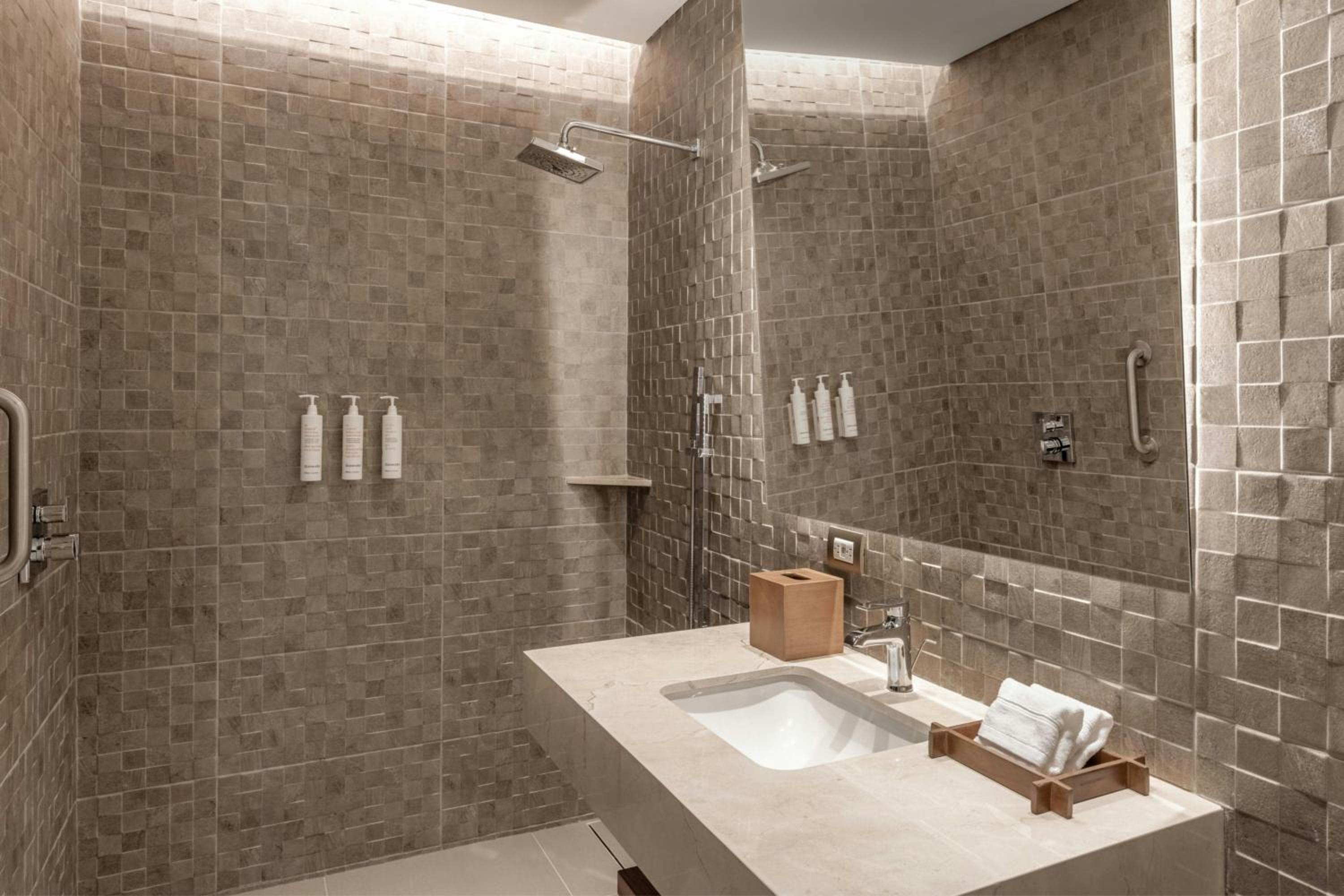 Double Room with Two Double Beds - High Floor - Photo 4