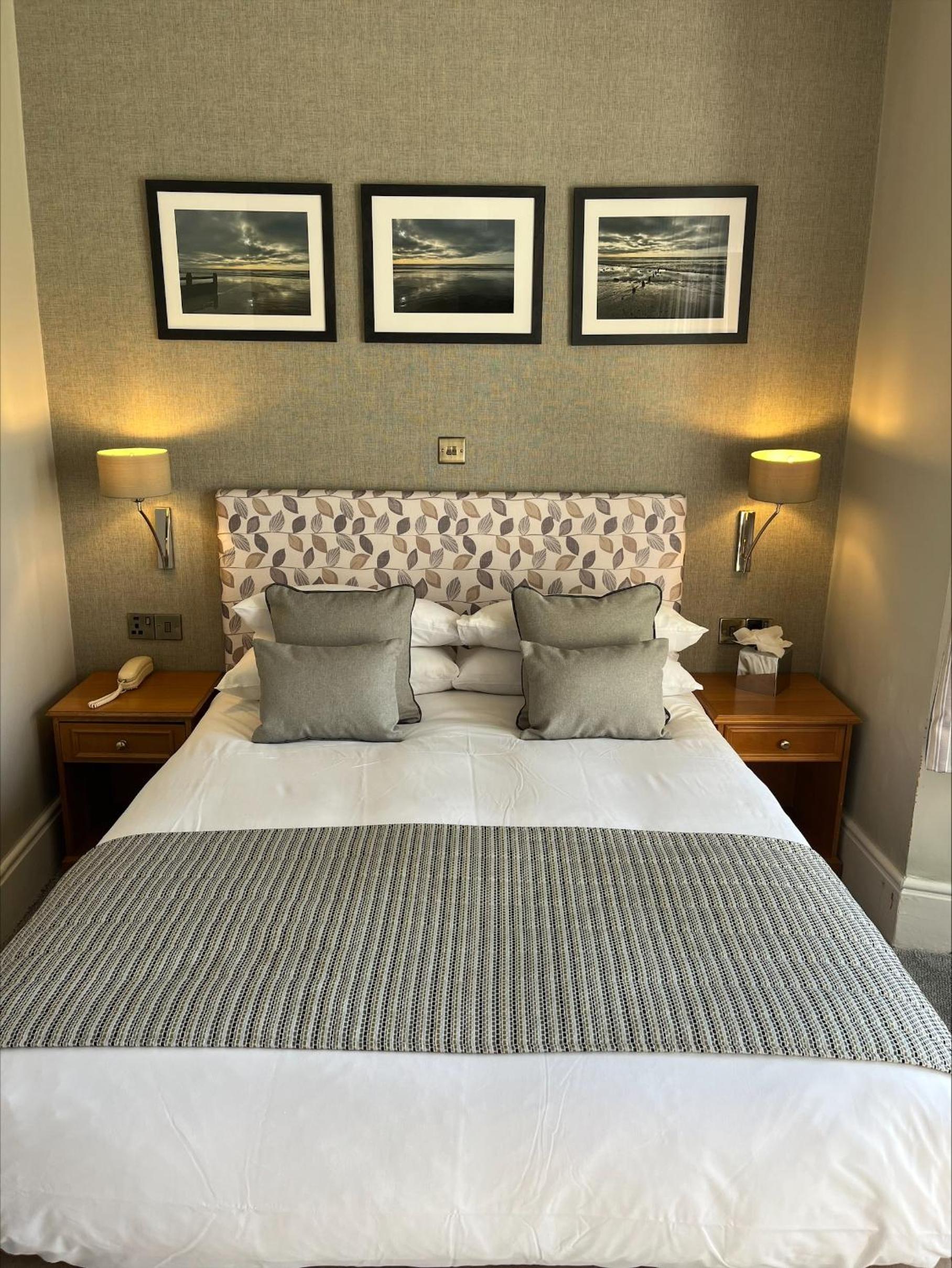 Superior Double Room - Photo 2