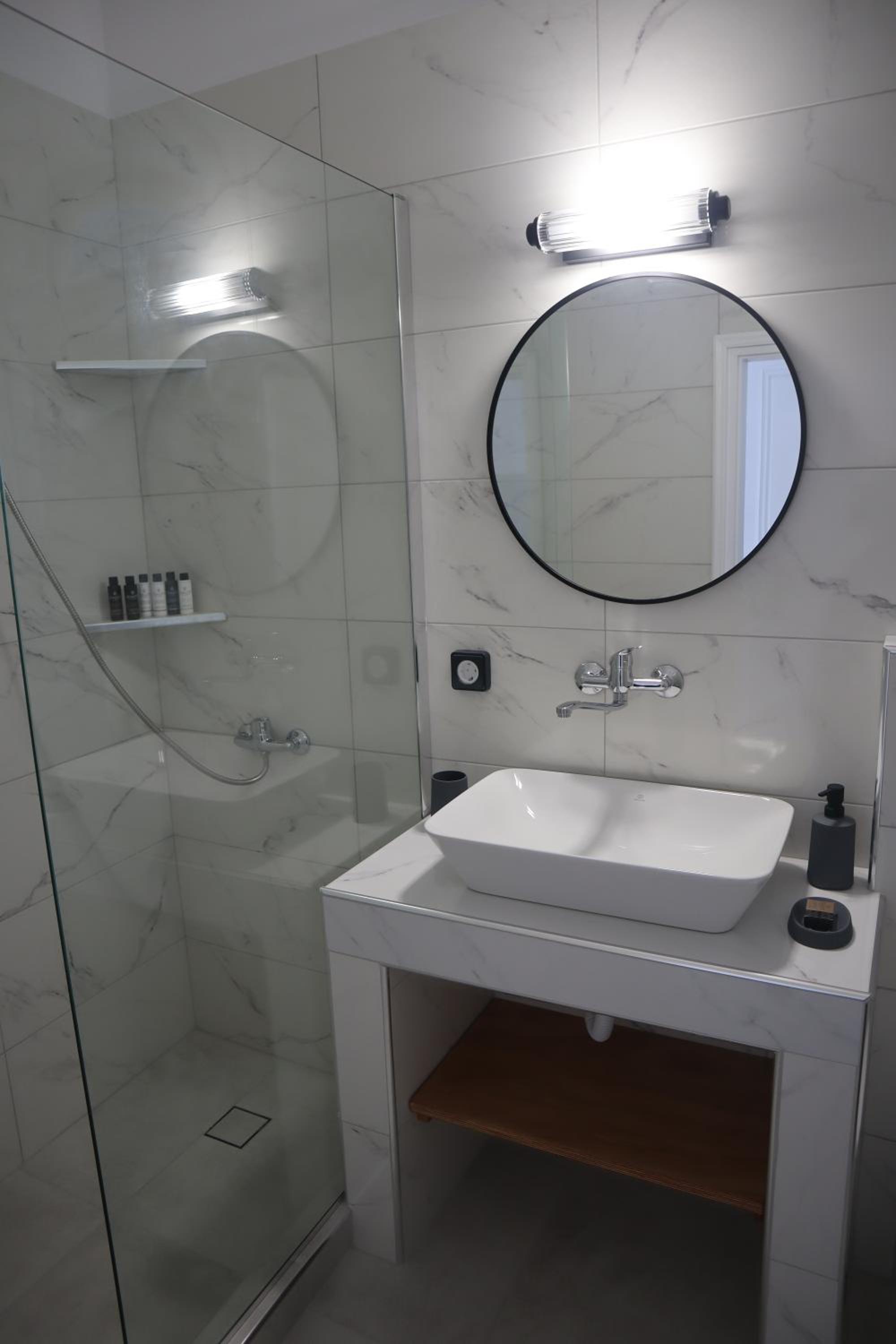 Deluxe Triple Room with Sea View photo 1