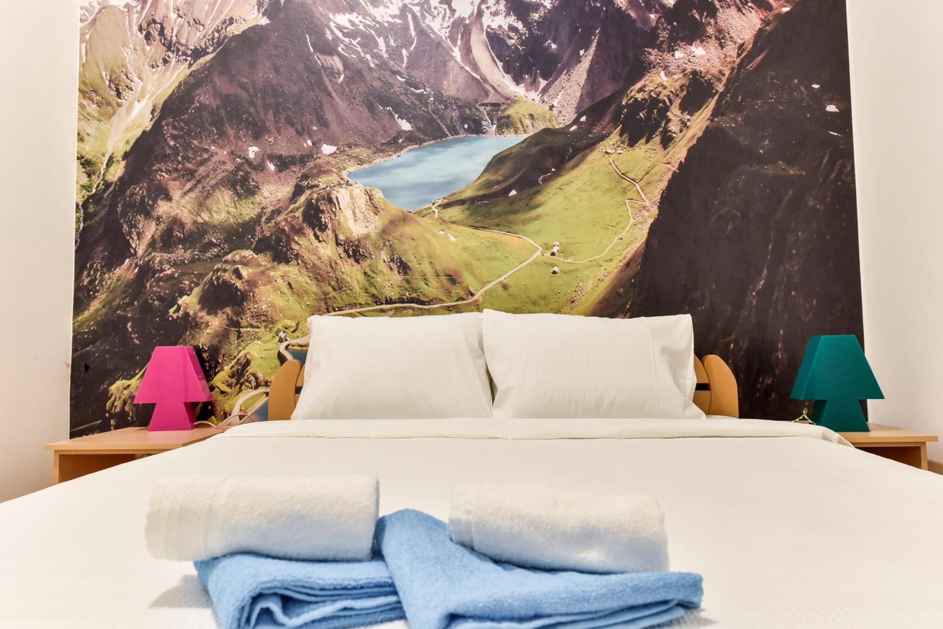 Double Room with Shared Bathroom photo 3