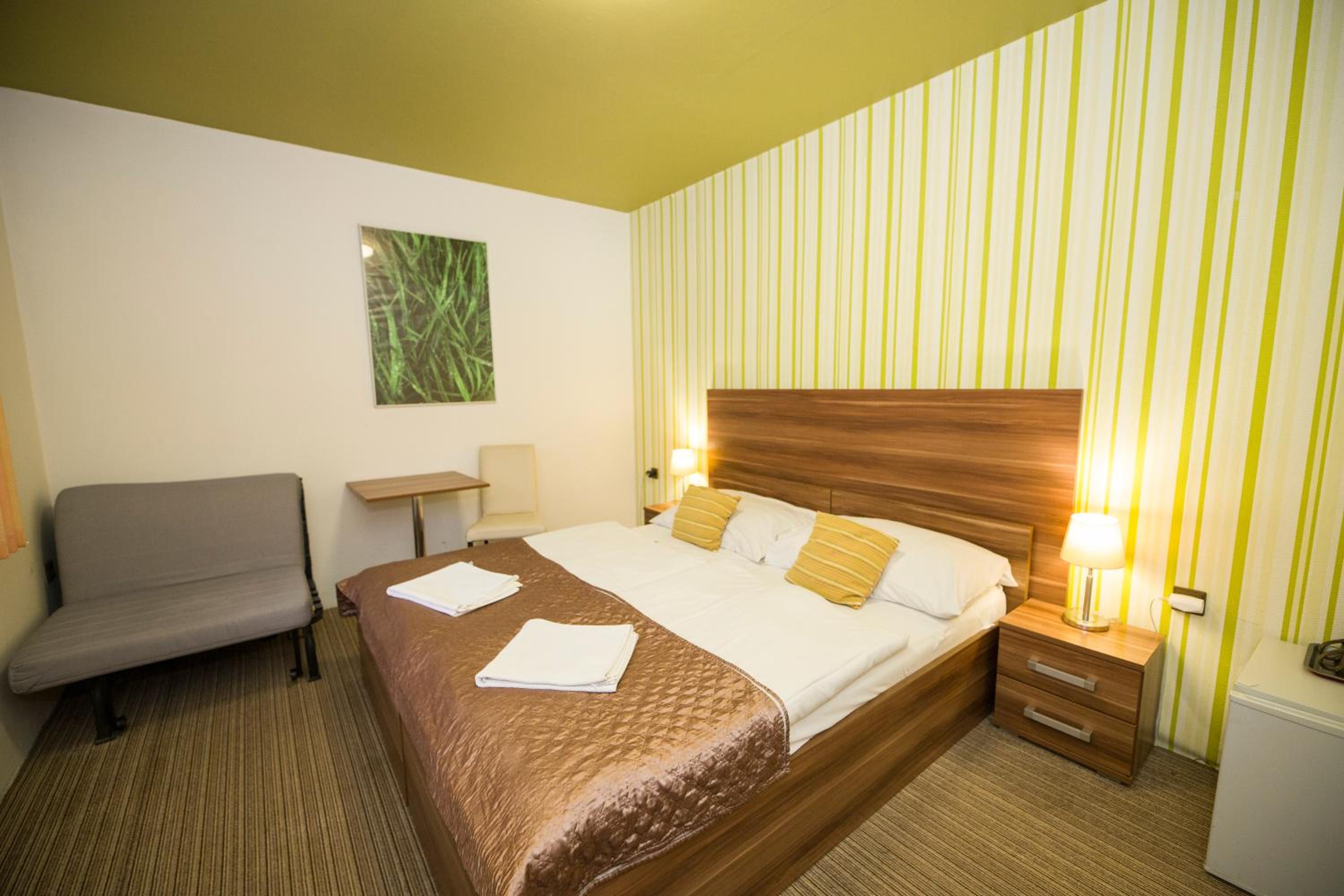 Deluxe Triple Room photo 3