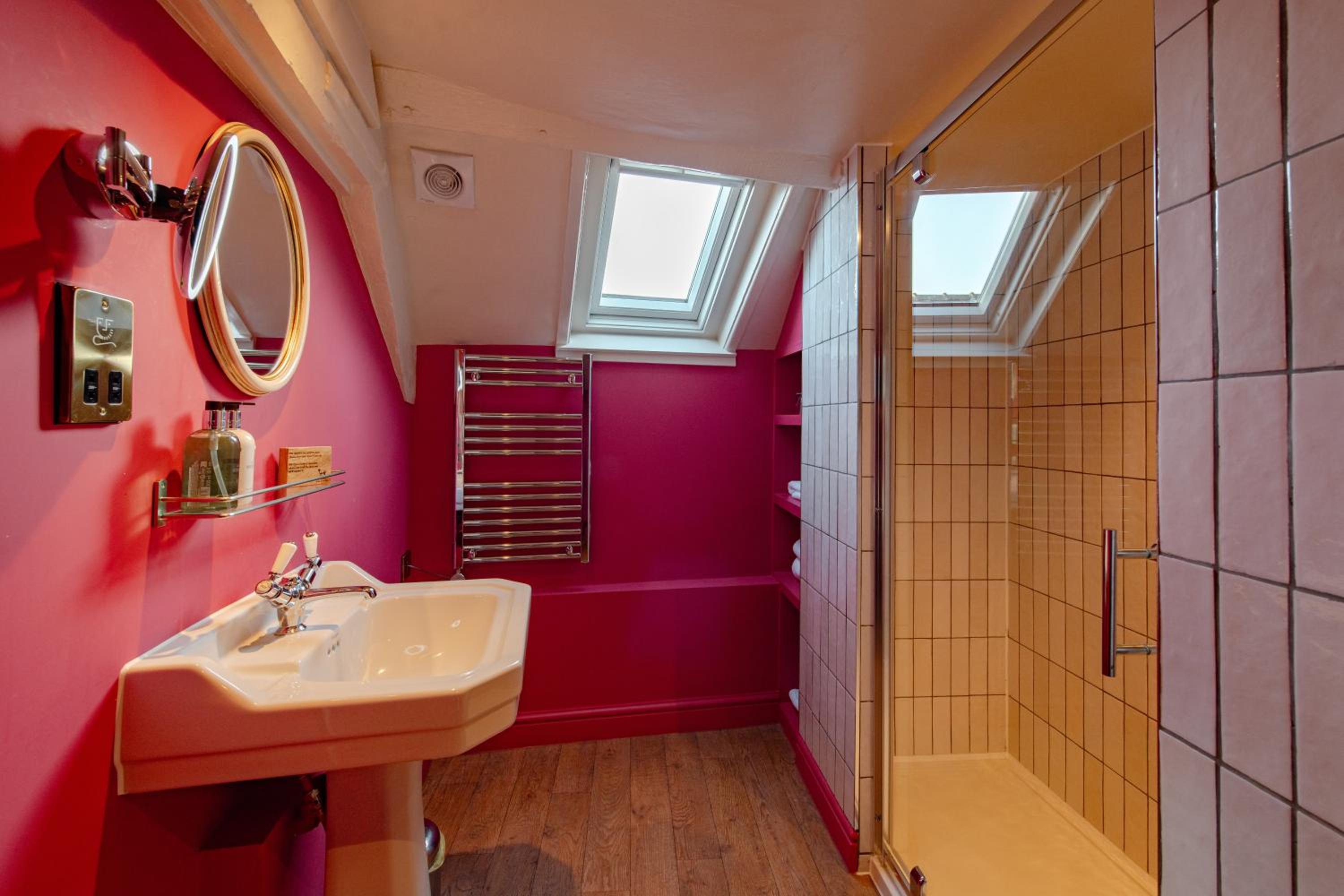 Cozy Double Room - Photo 5