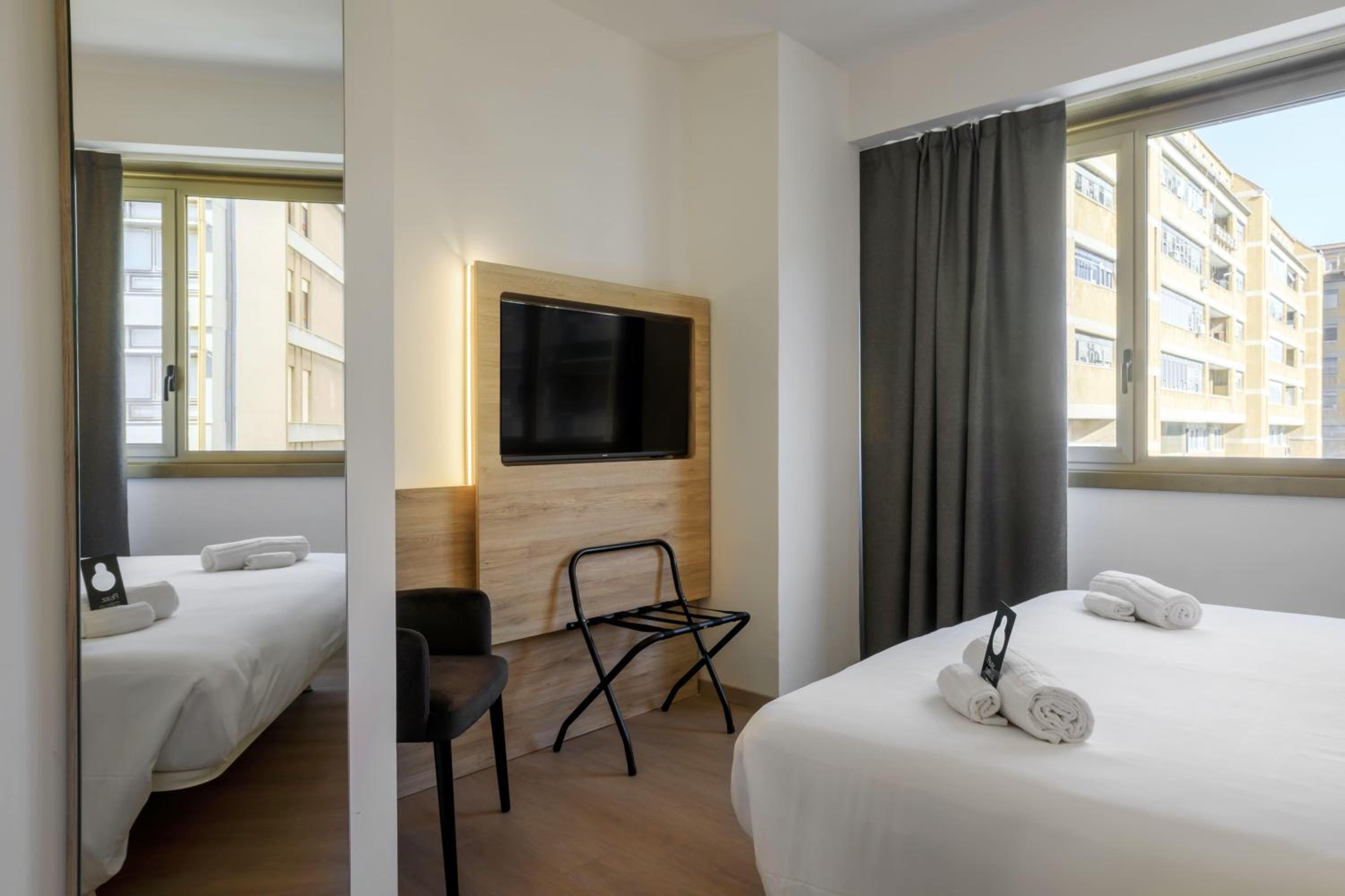 Economy Double Room photo 3