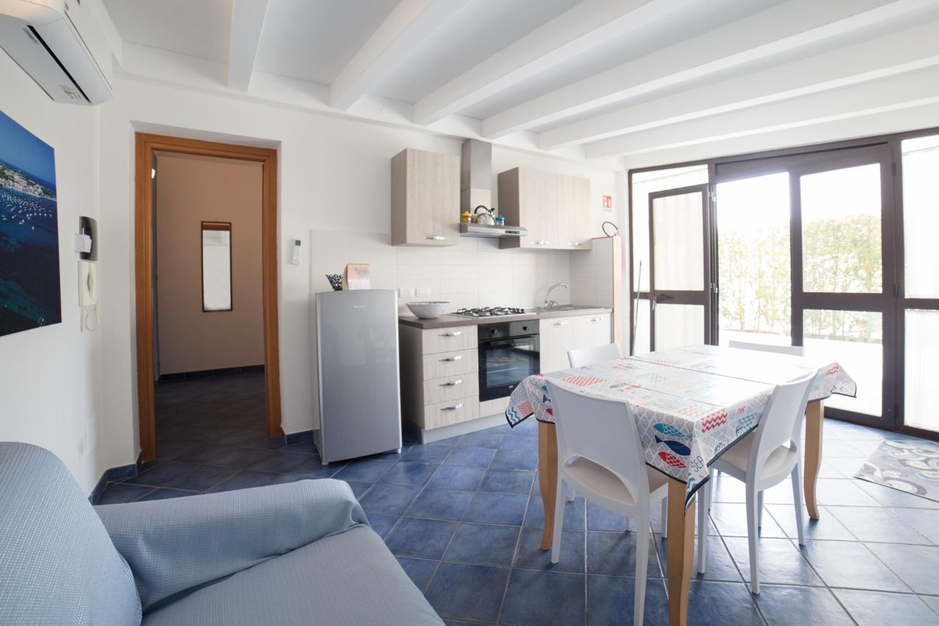 Two-Bedroom Apartment - Photo 4