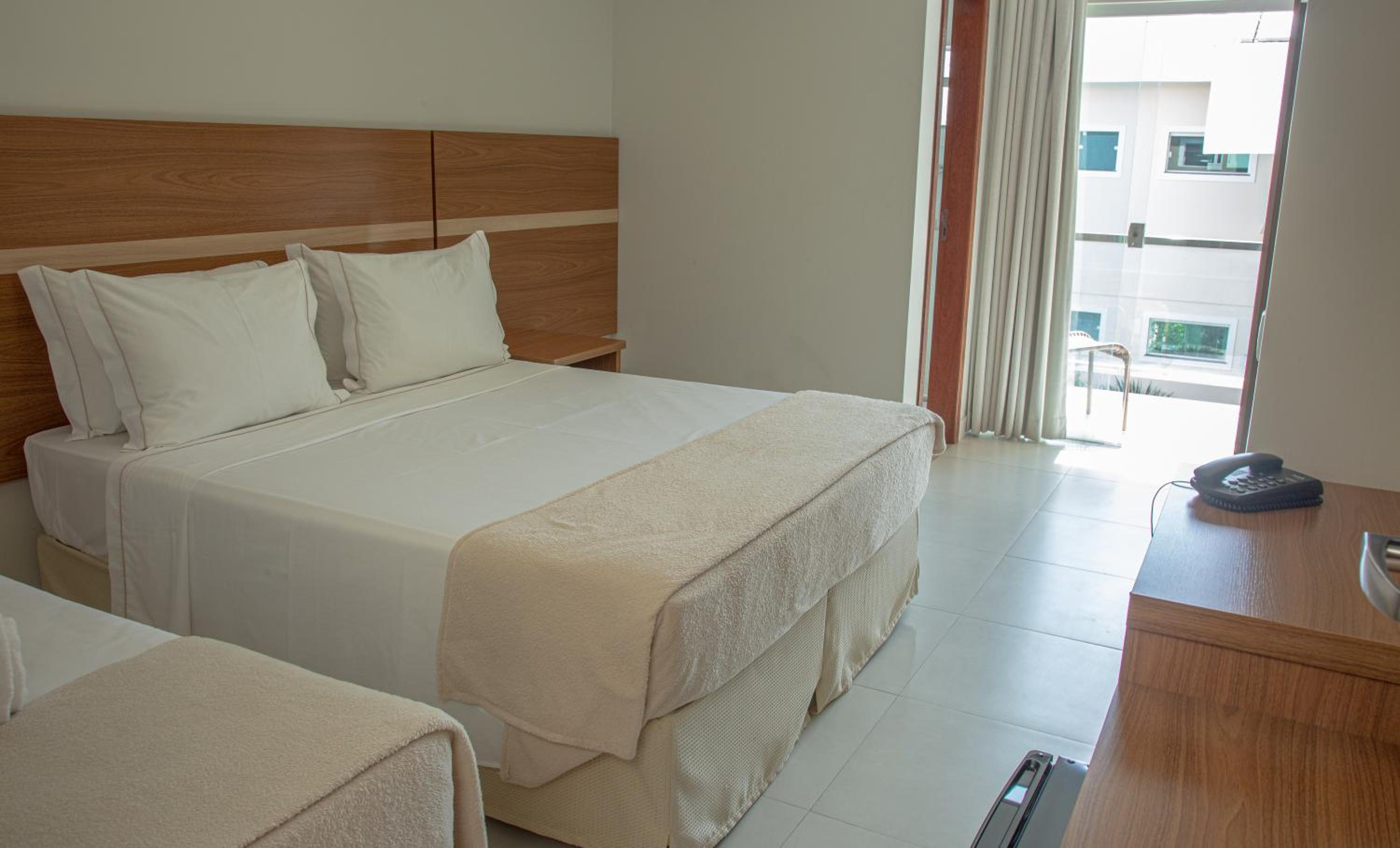 Standard Suite - Photo 2
