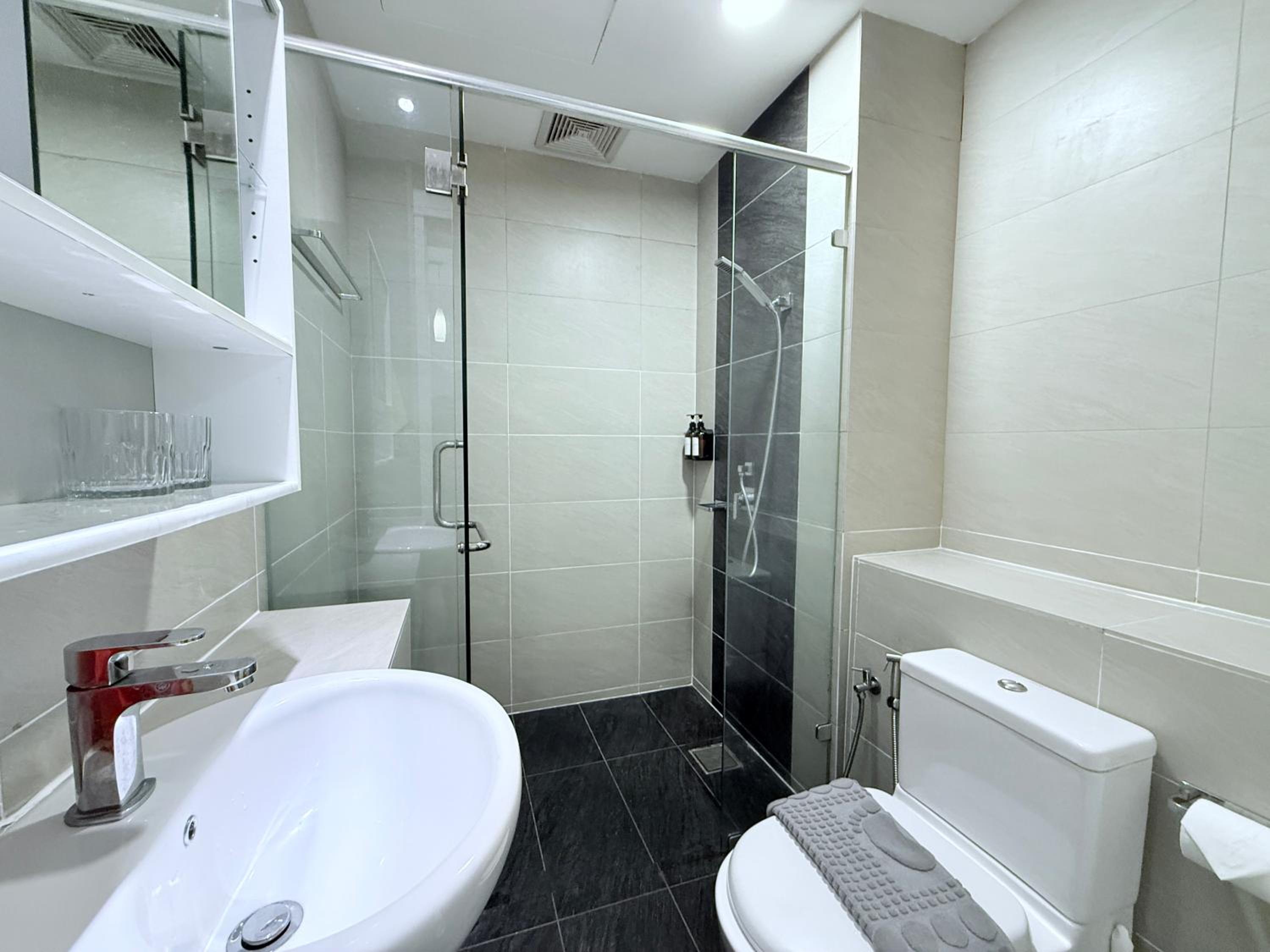Two-Bedroom Apartment with City View photo 1