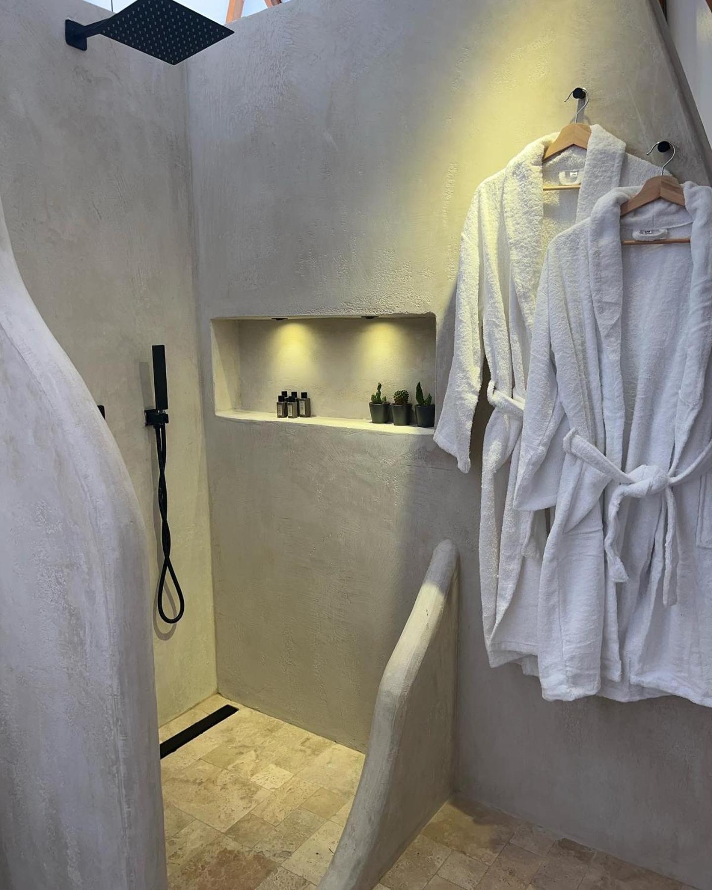 King Room with Spa Bath - Photo 1