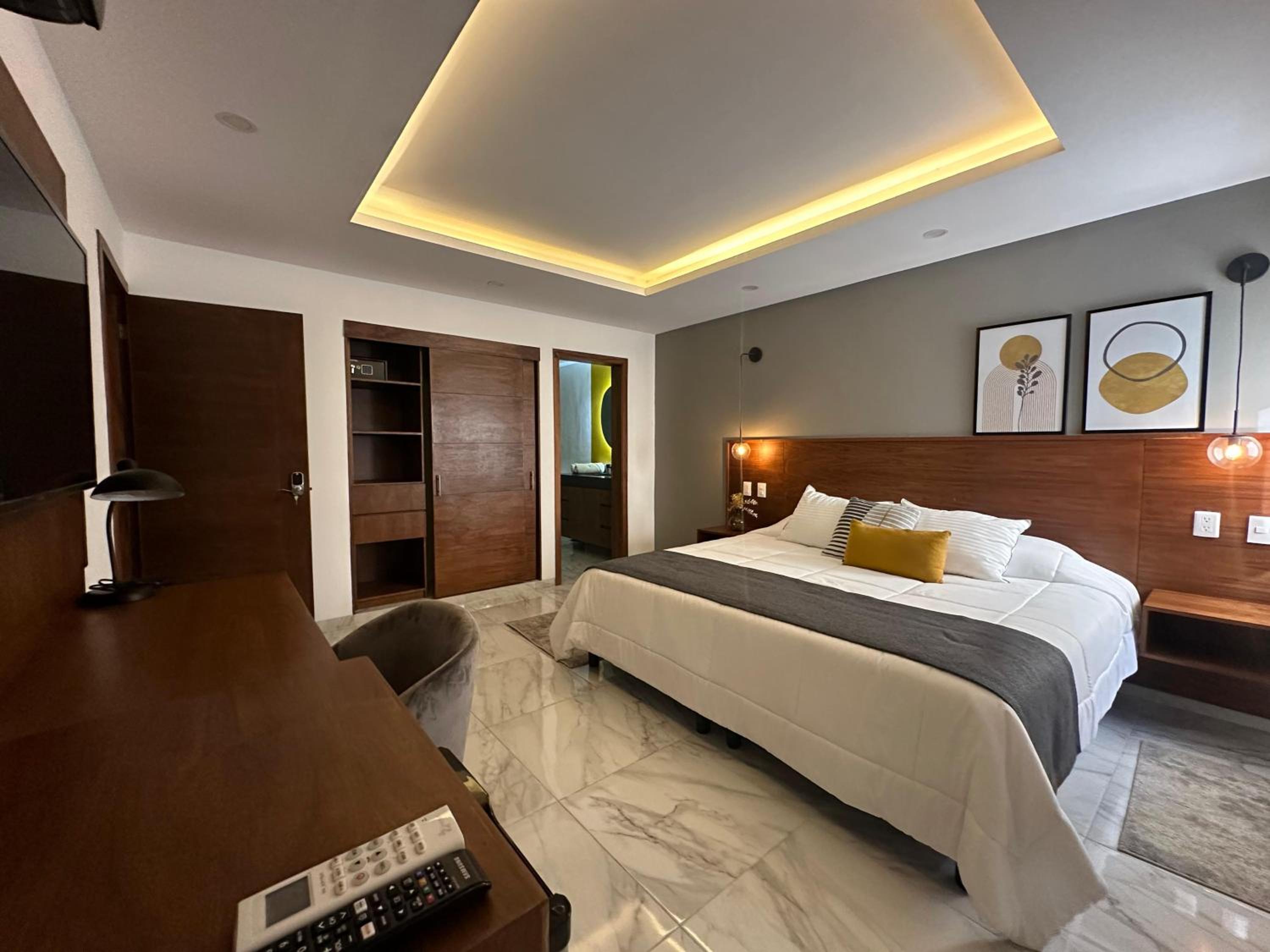 Executive Suite