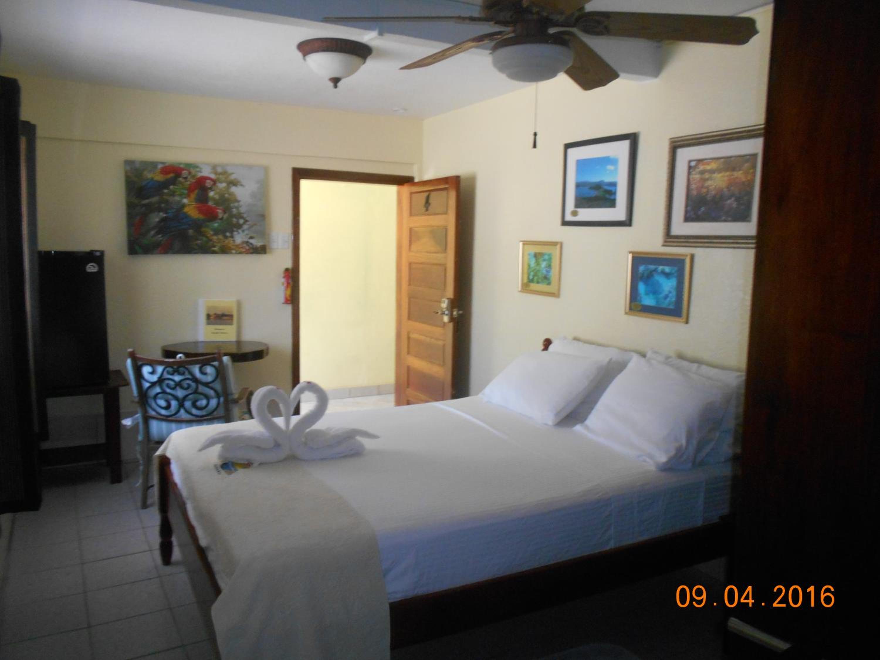 Basic Double Room photo 2