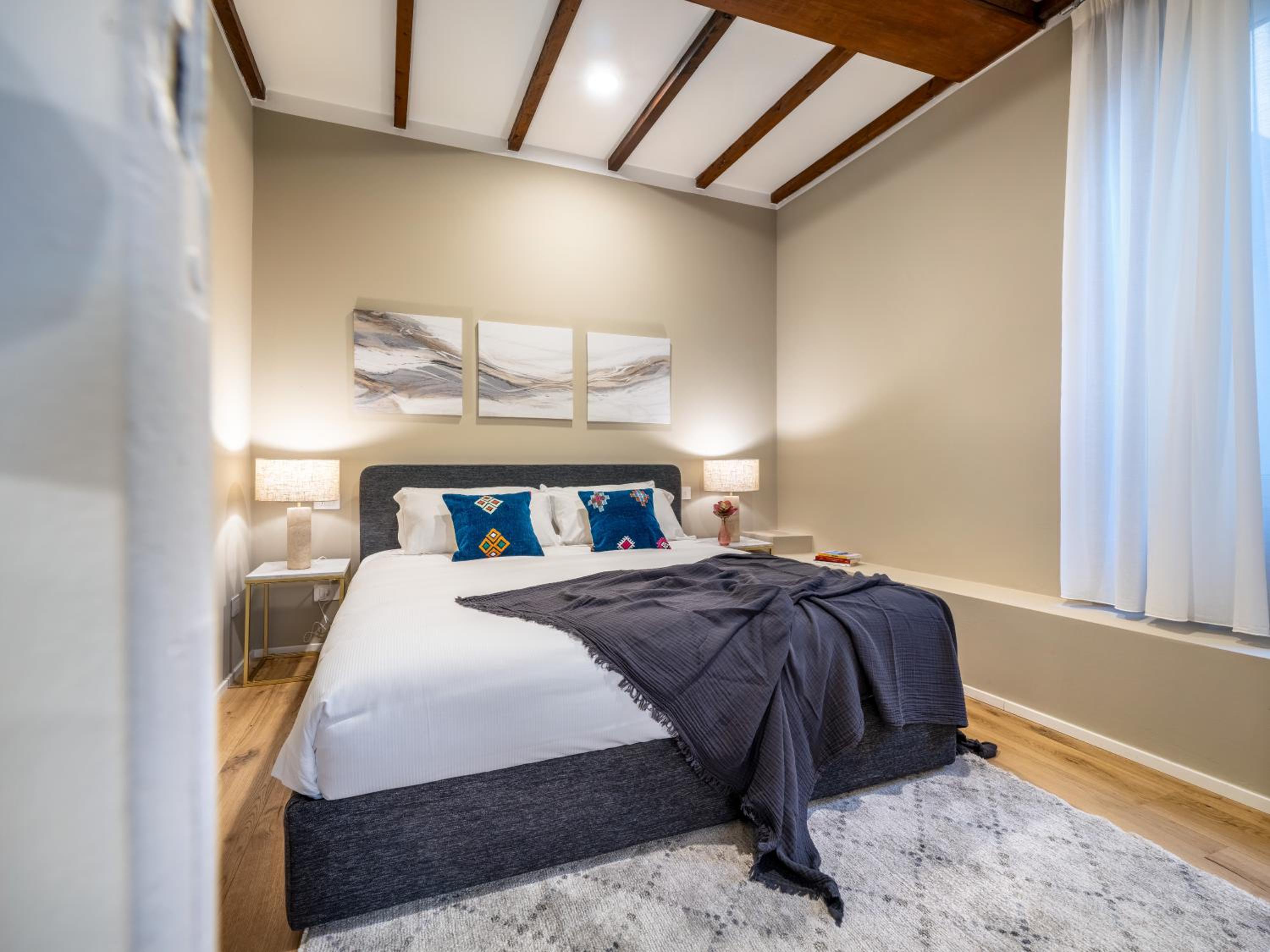 Superior King Suite