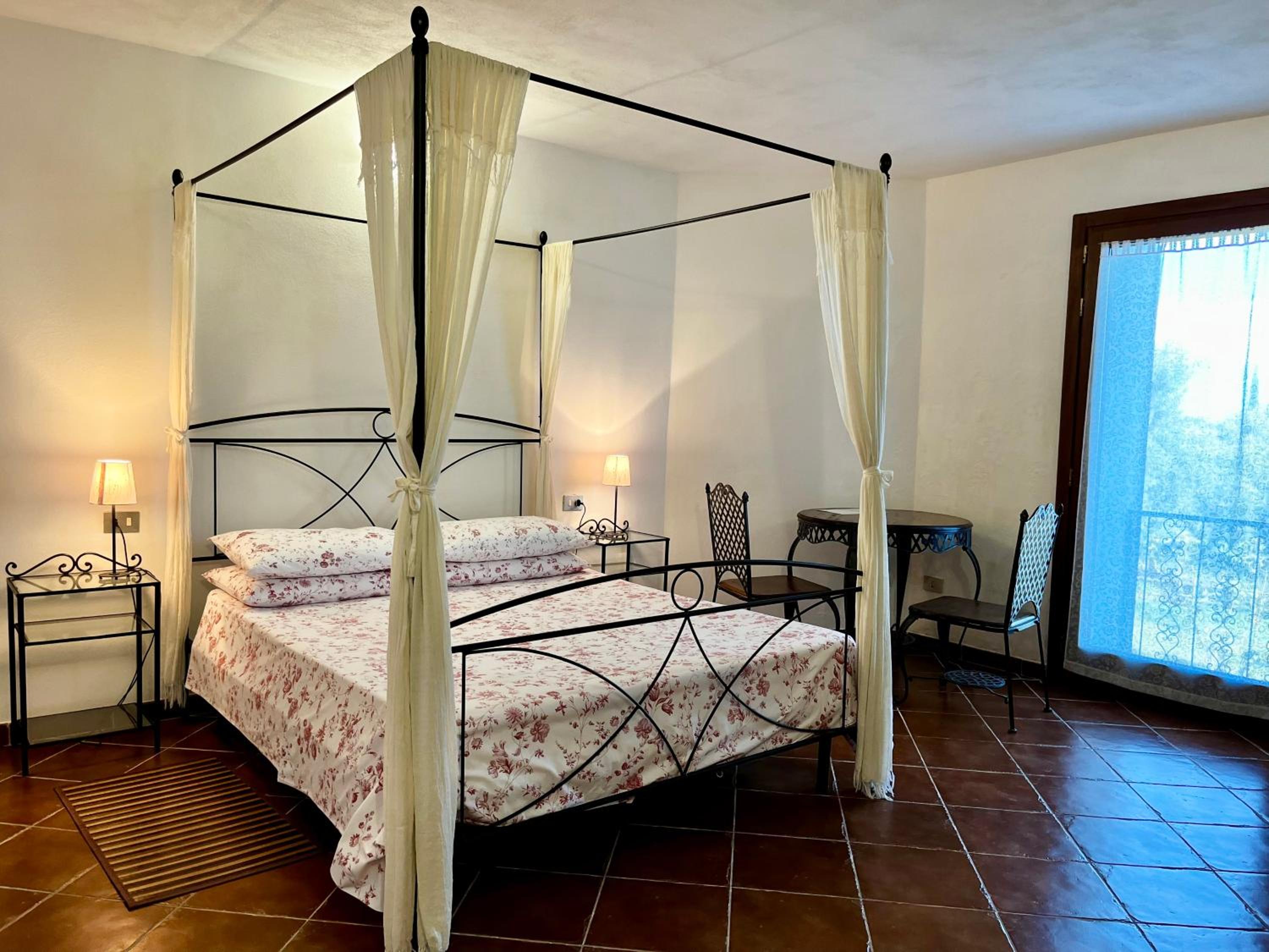 Large Double Room