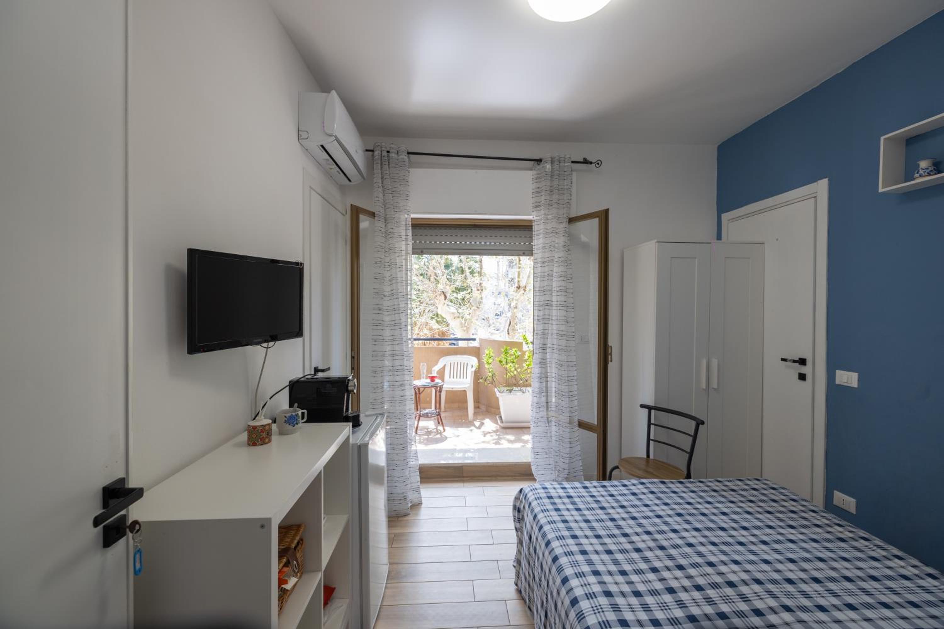 Economy Double or Twin Room photo 1