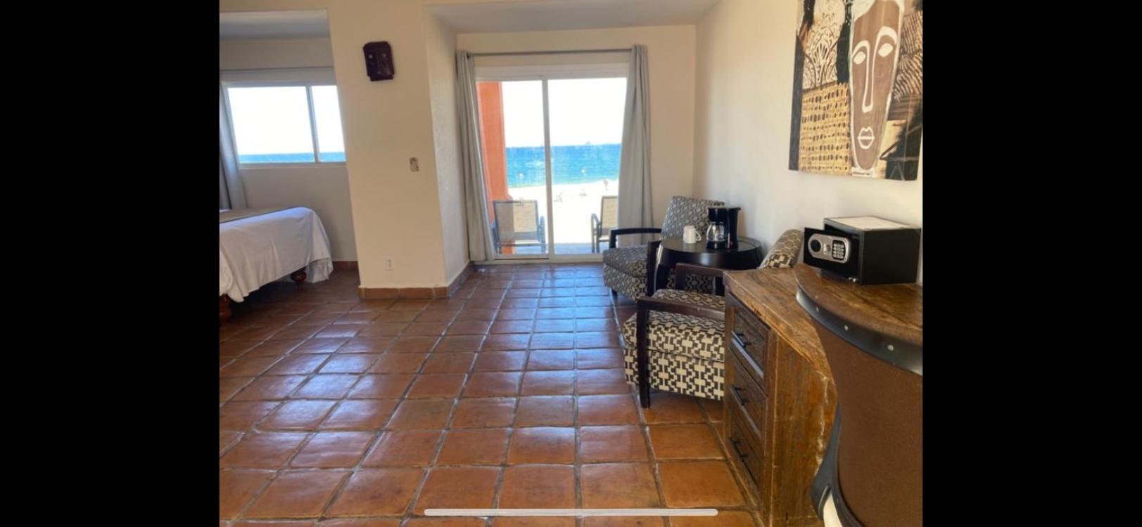 Standard Twin Room with Sea View