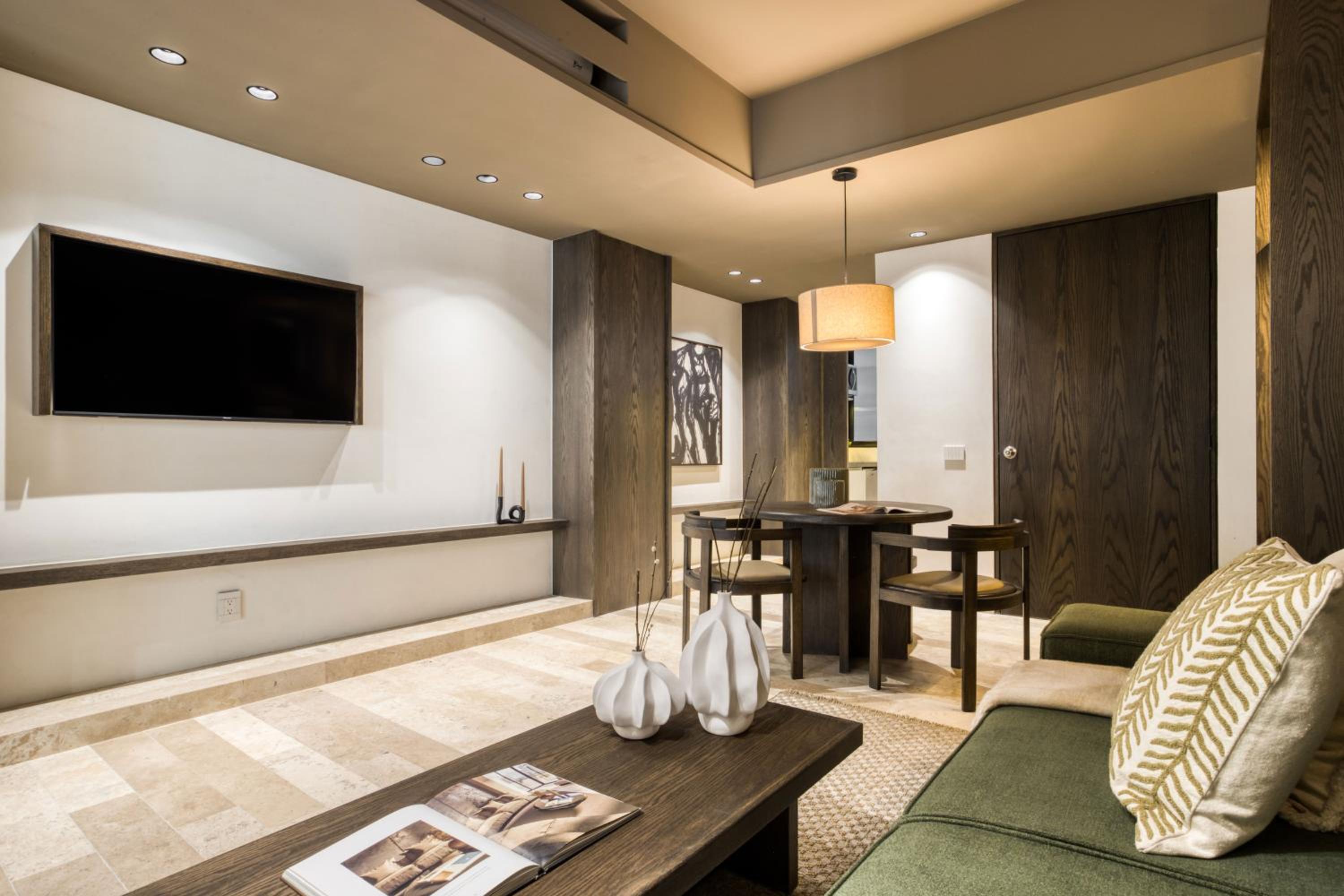 Two-Bedroom Apartment with Balcony photo 1