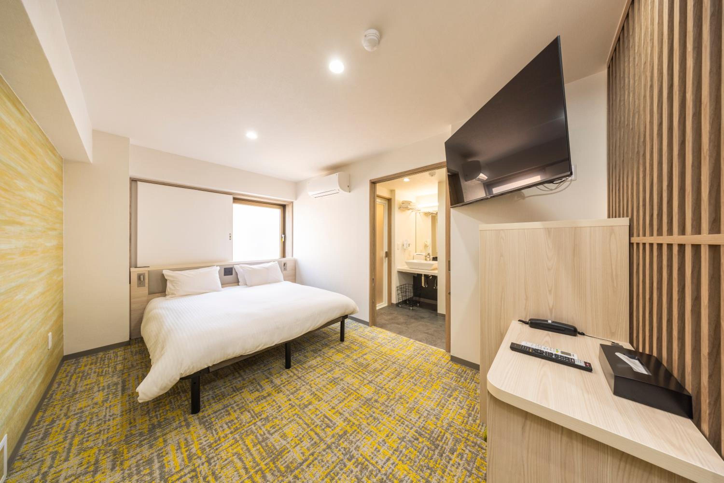Queen Room
