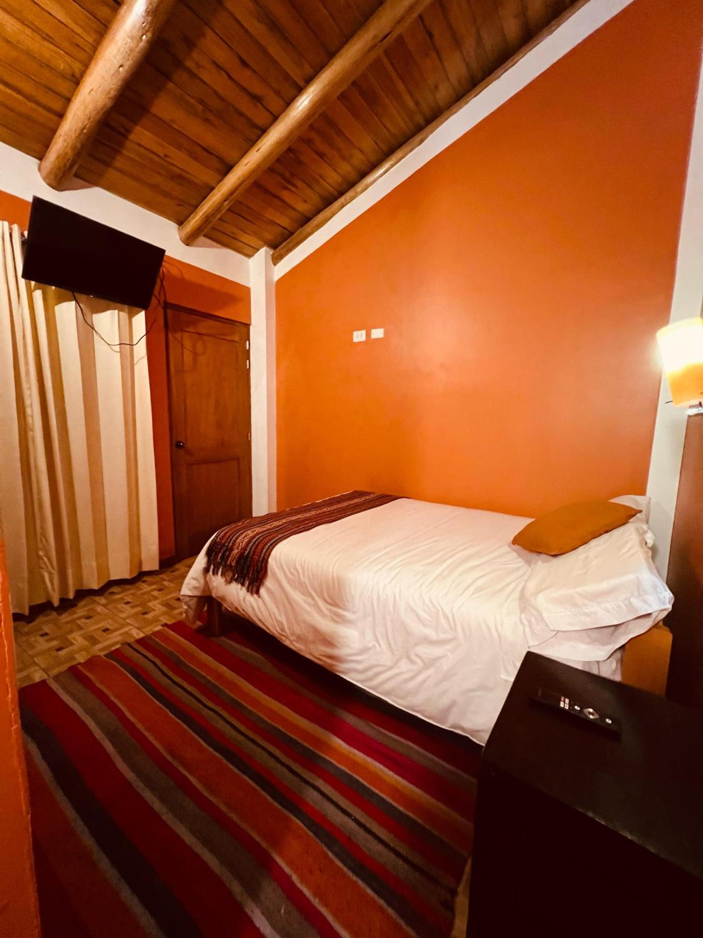 Economy Double Room photo 2