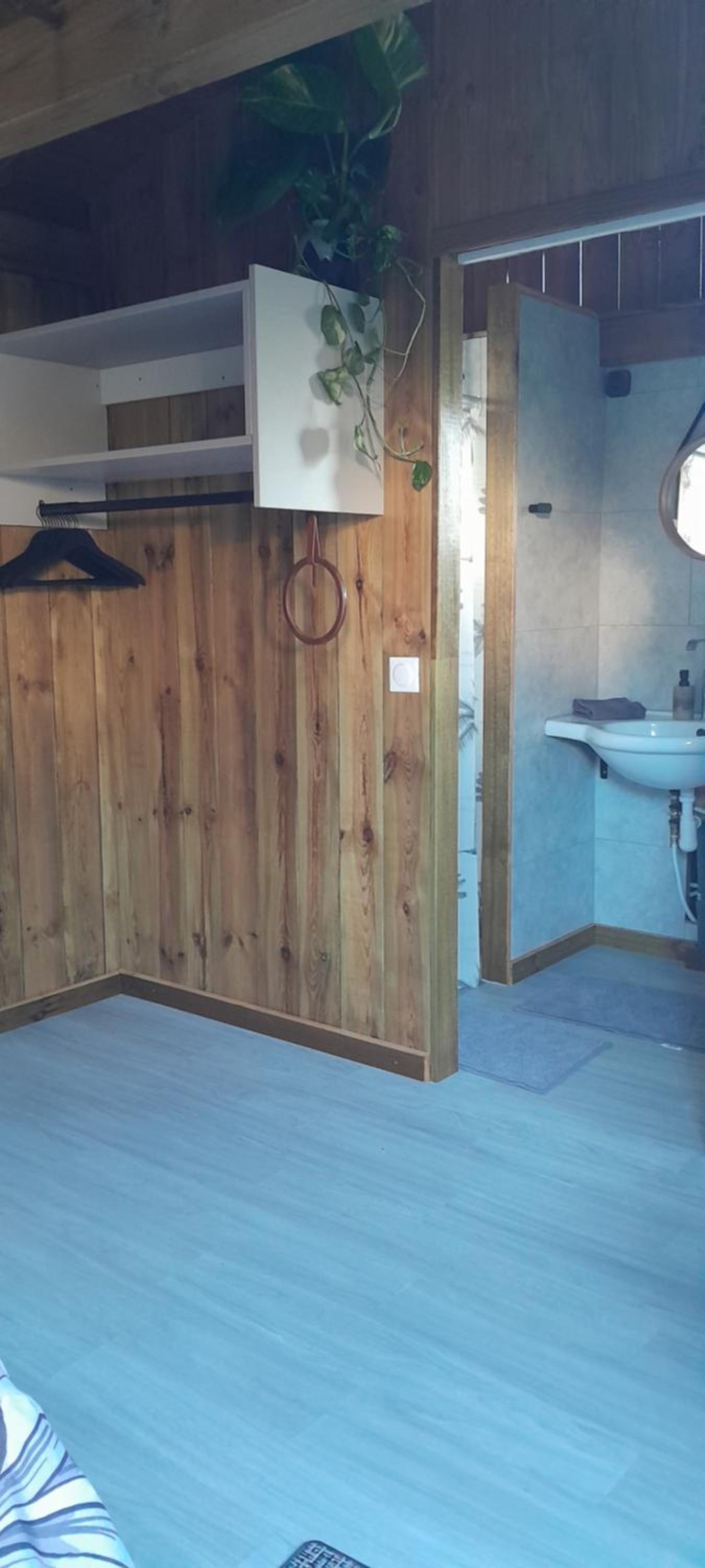 Double Room with Private Bathroom - Photo 5