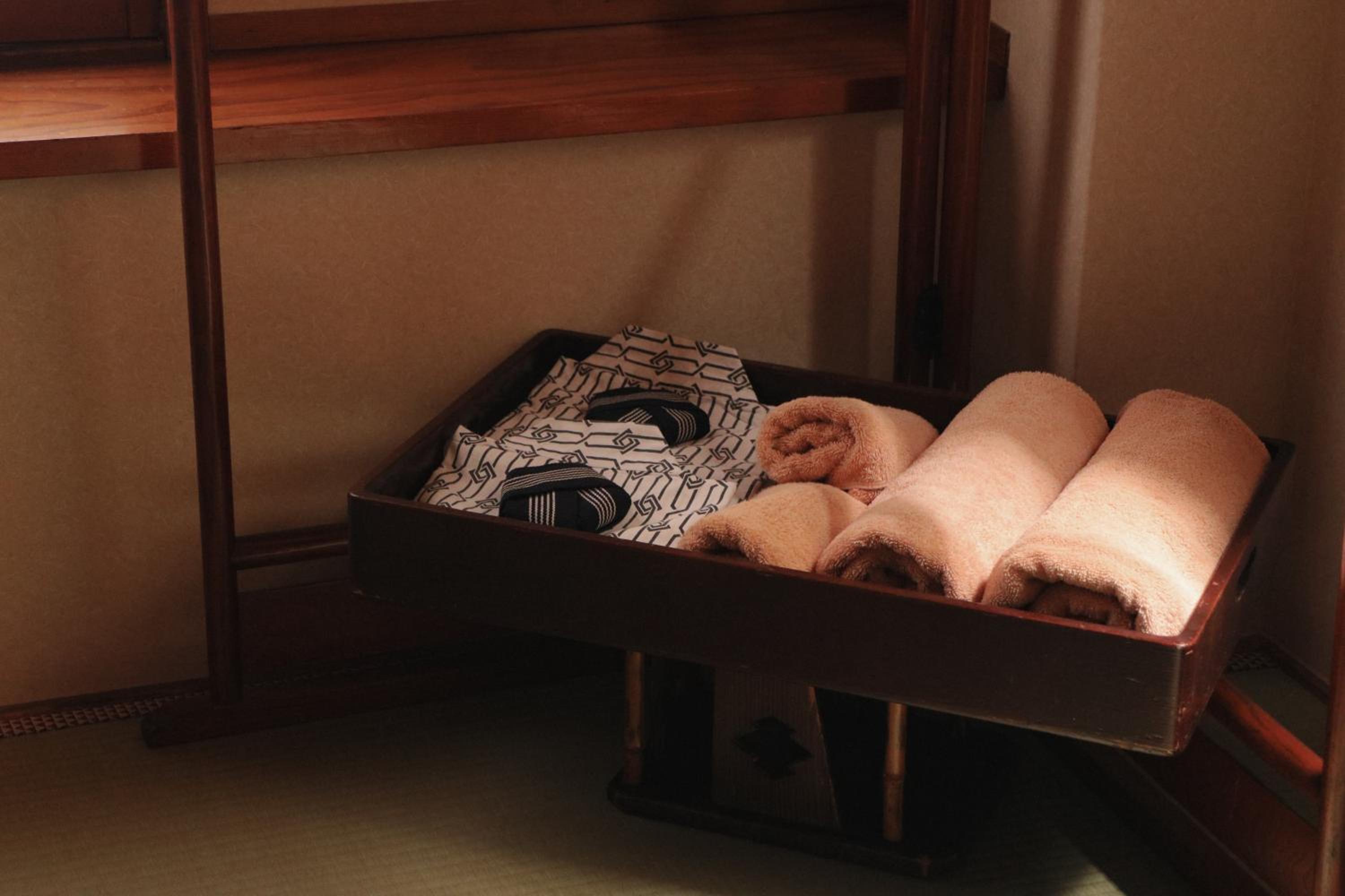 Japanese-Style Quadruple Room photo 3