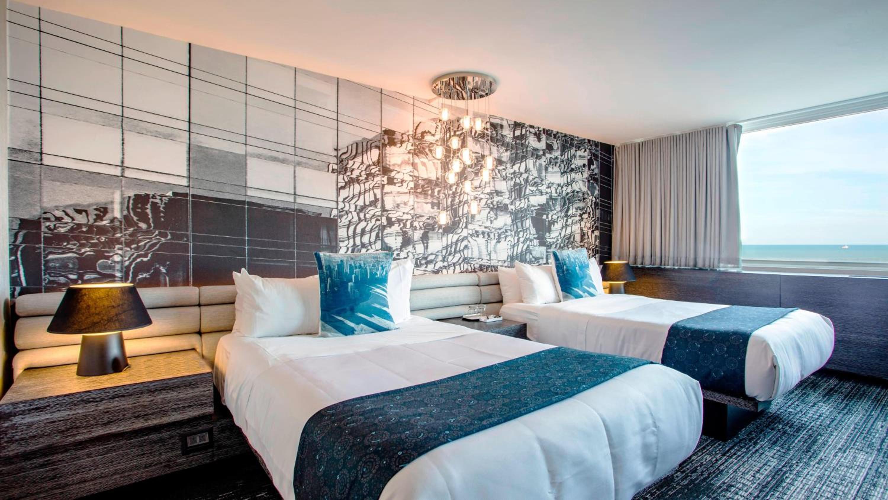 Double Room with Lake View - Photo 2