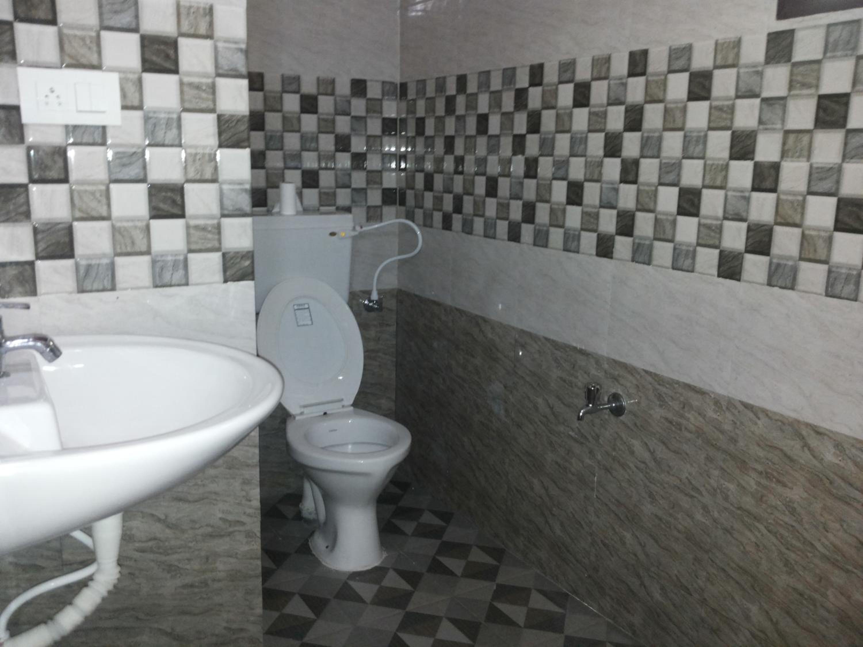 Budget Double Room photo 2