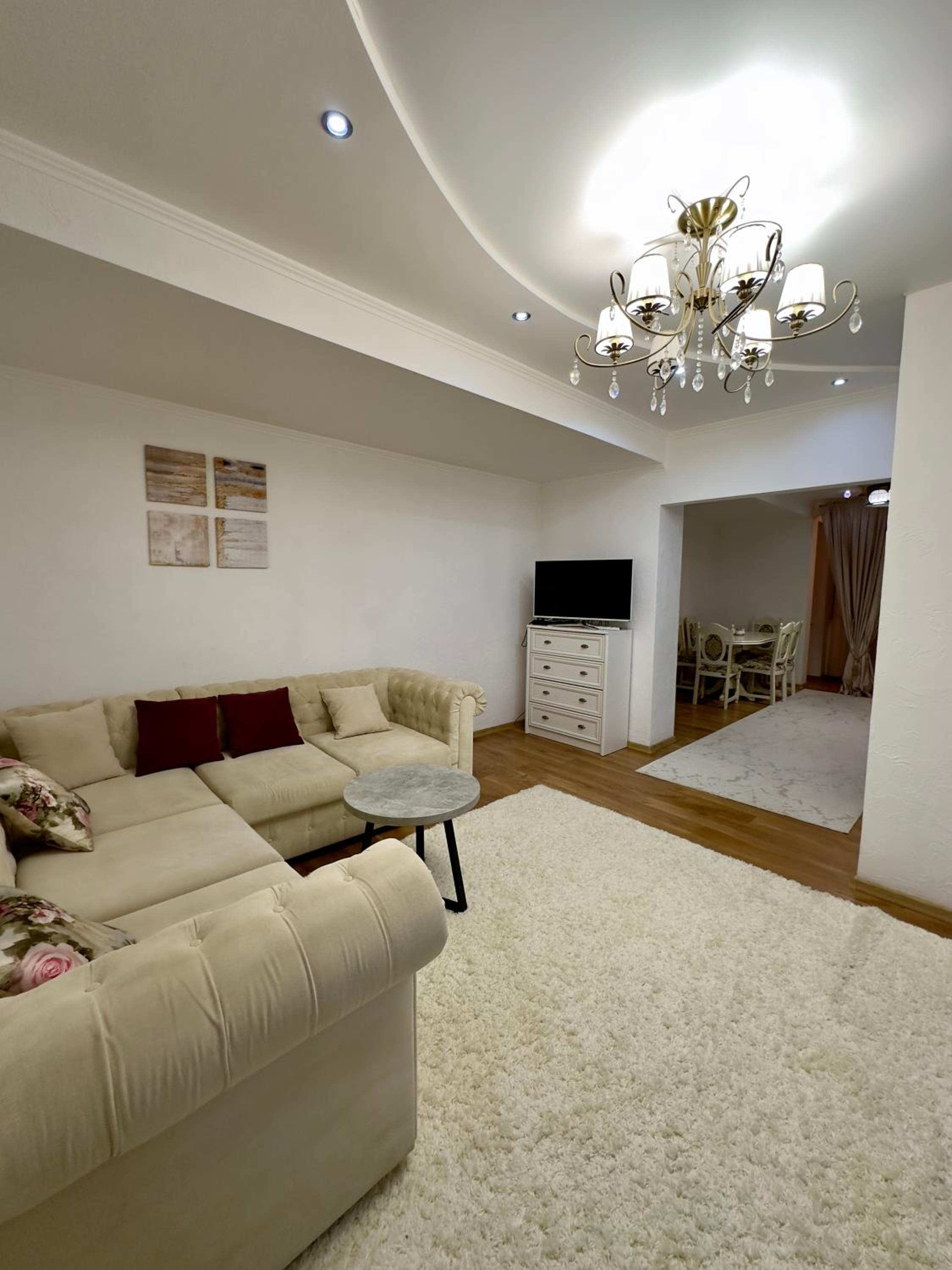 King Studio with Sofa Bed