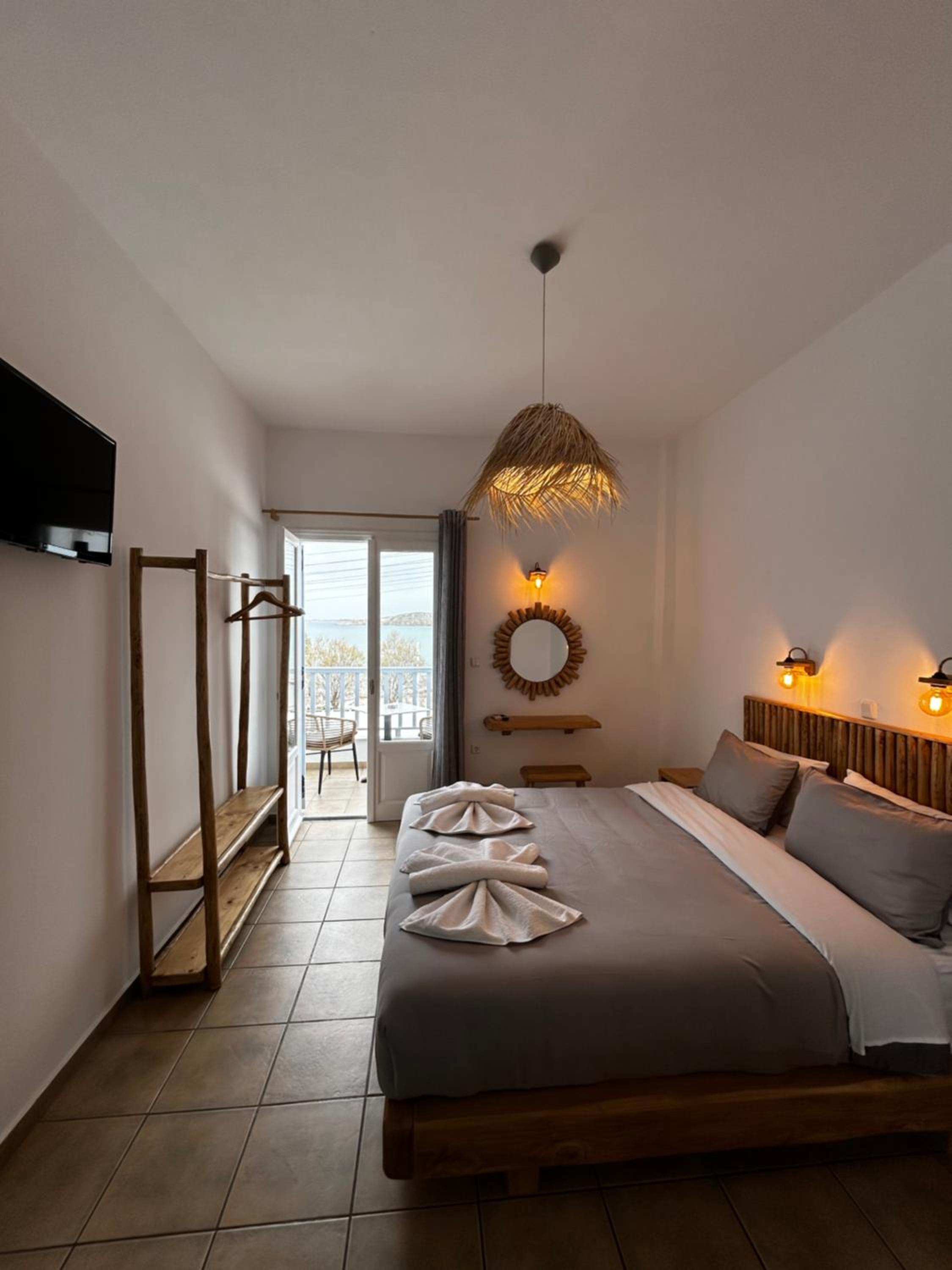 Two-Bedroom Deluxe Apartment with Ocean View photo 1