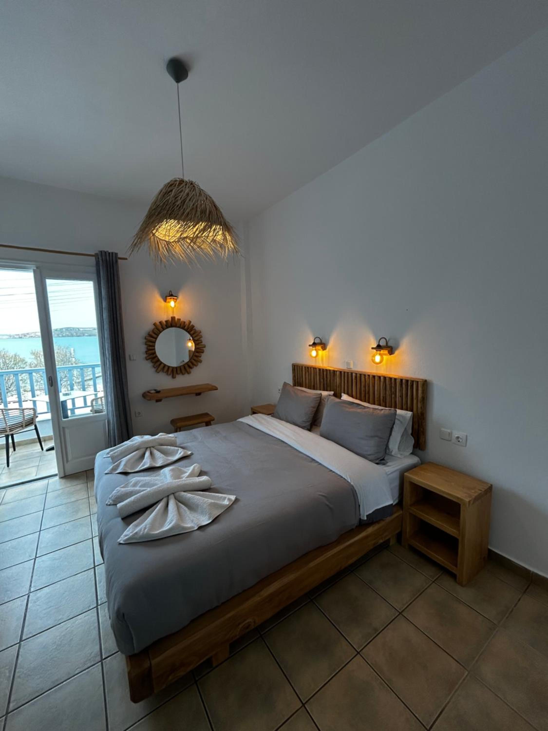 Two-Bedroom Deluxe Apartment with Ocean View photo 3