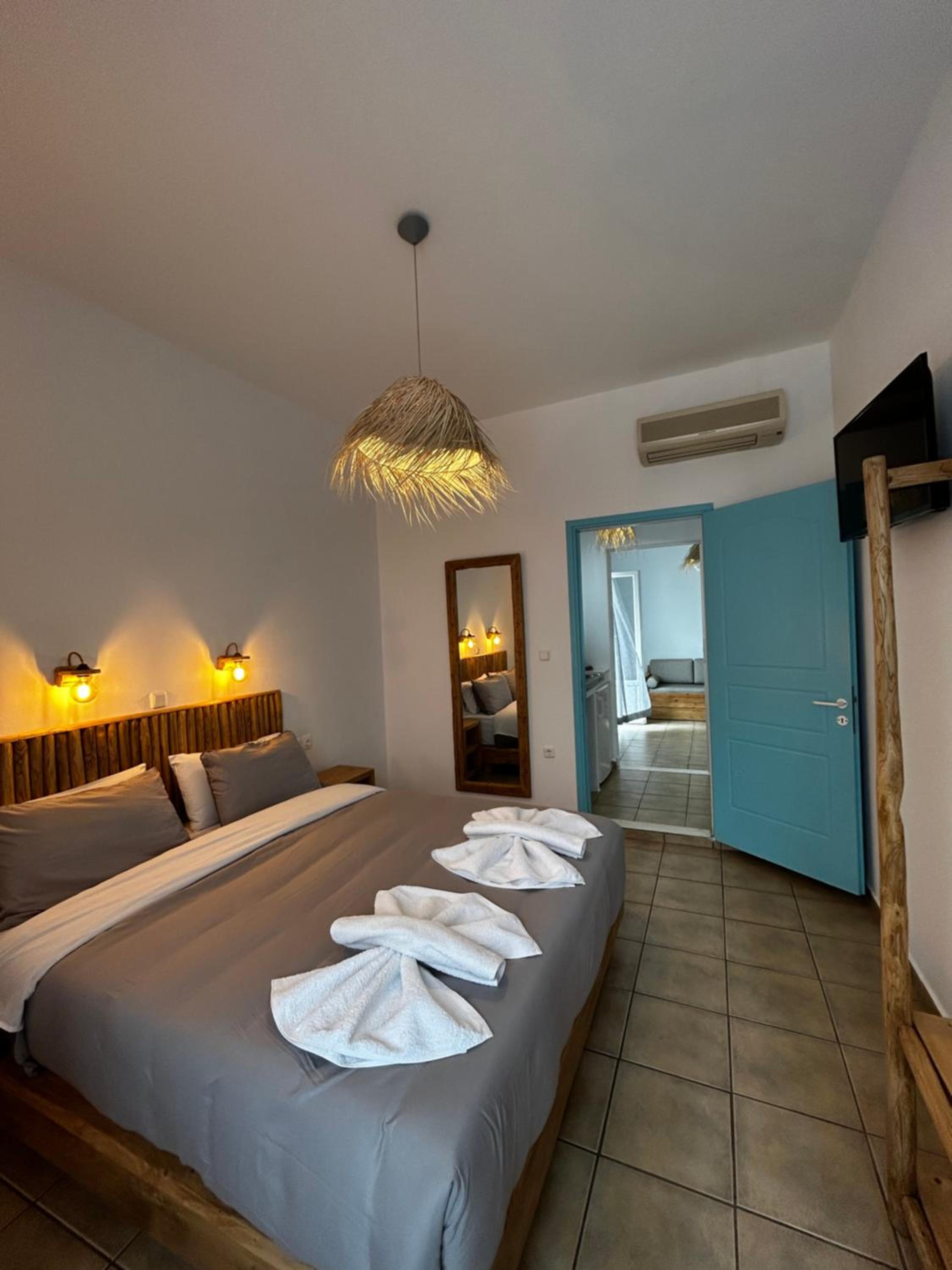 Two-Bedroom Deluxe Apartment with Ocean View