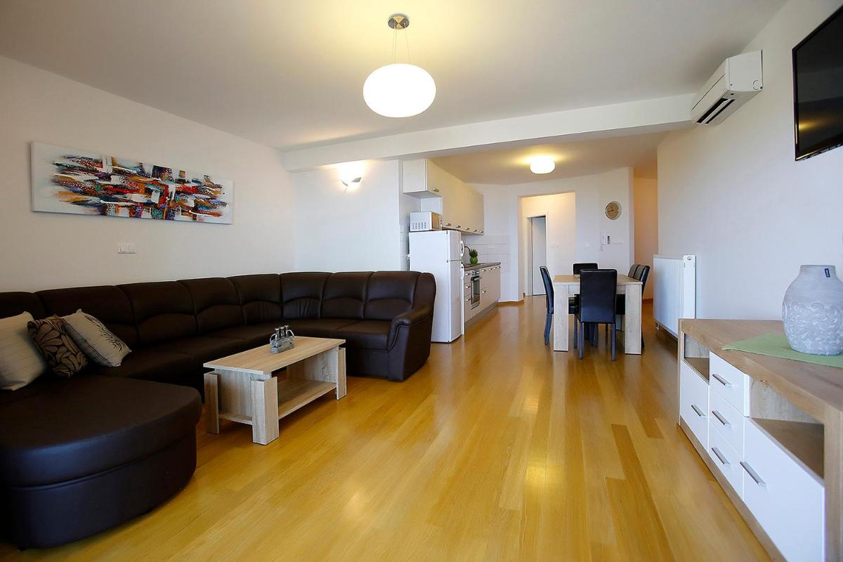 Two-Bedroom Apartment with Balcony and Sea View