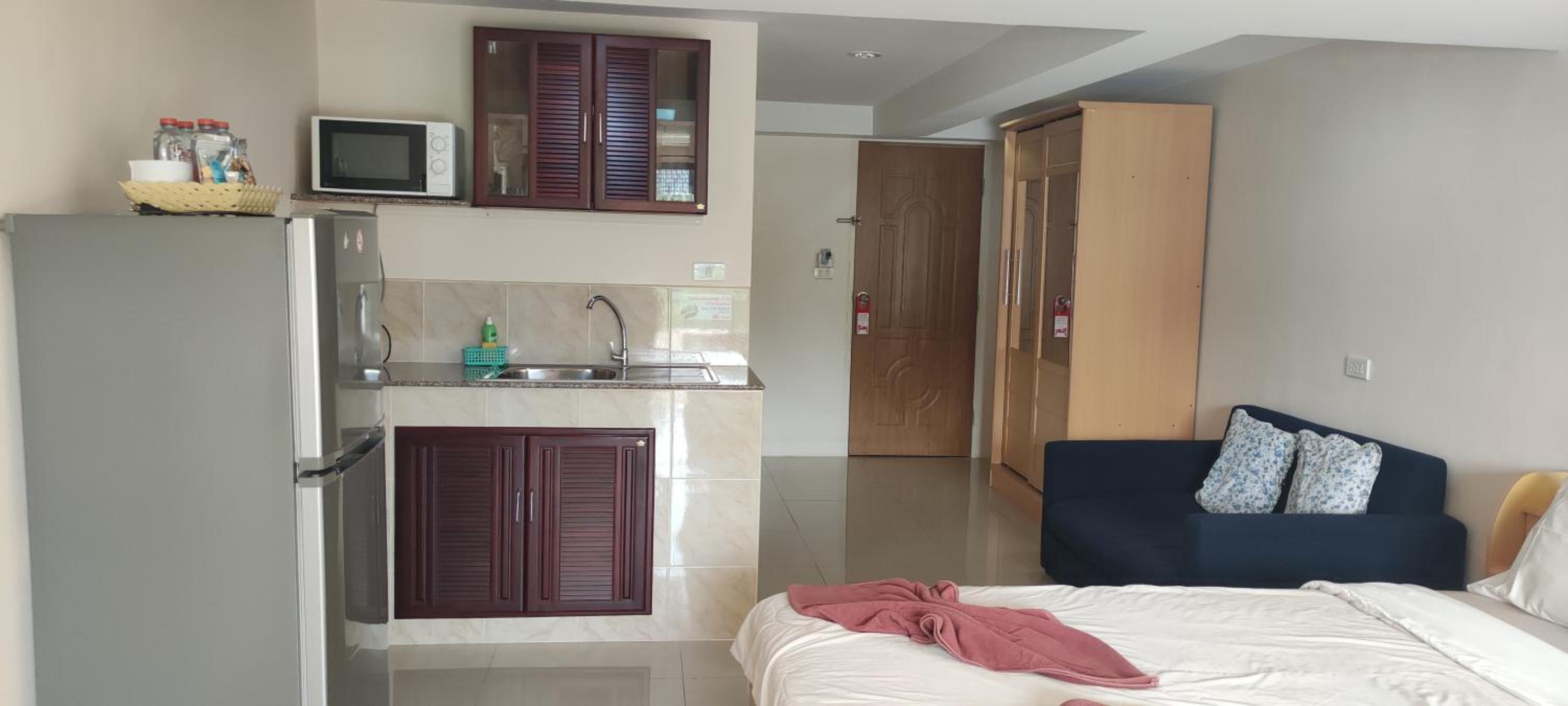 Family Room with Balcony photo 3