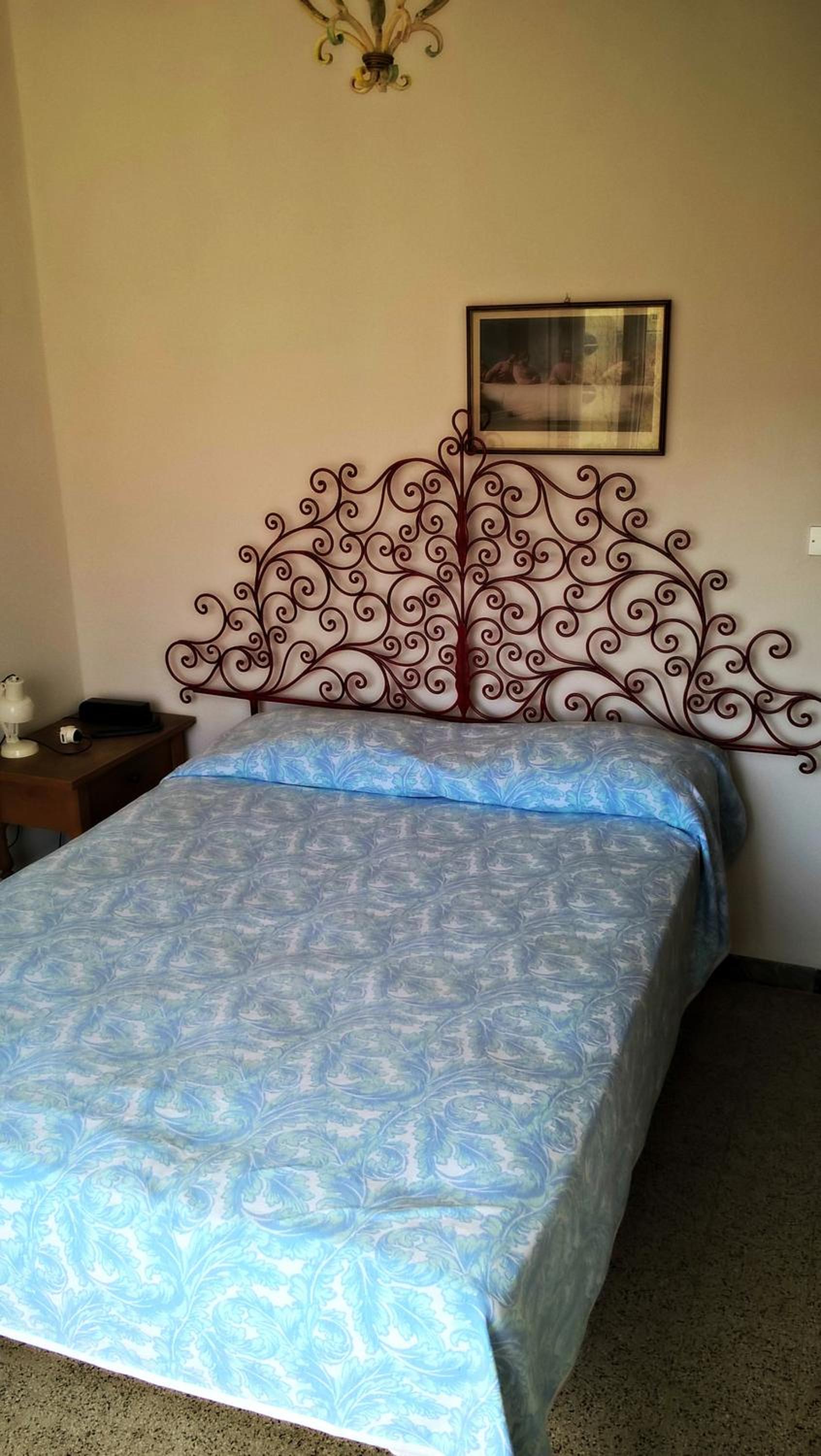 Budget Single Room photo 3