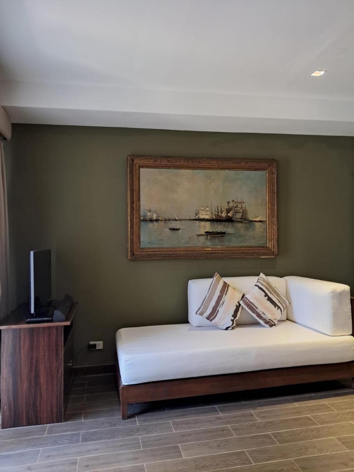 Presidential Suite photo 2