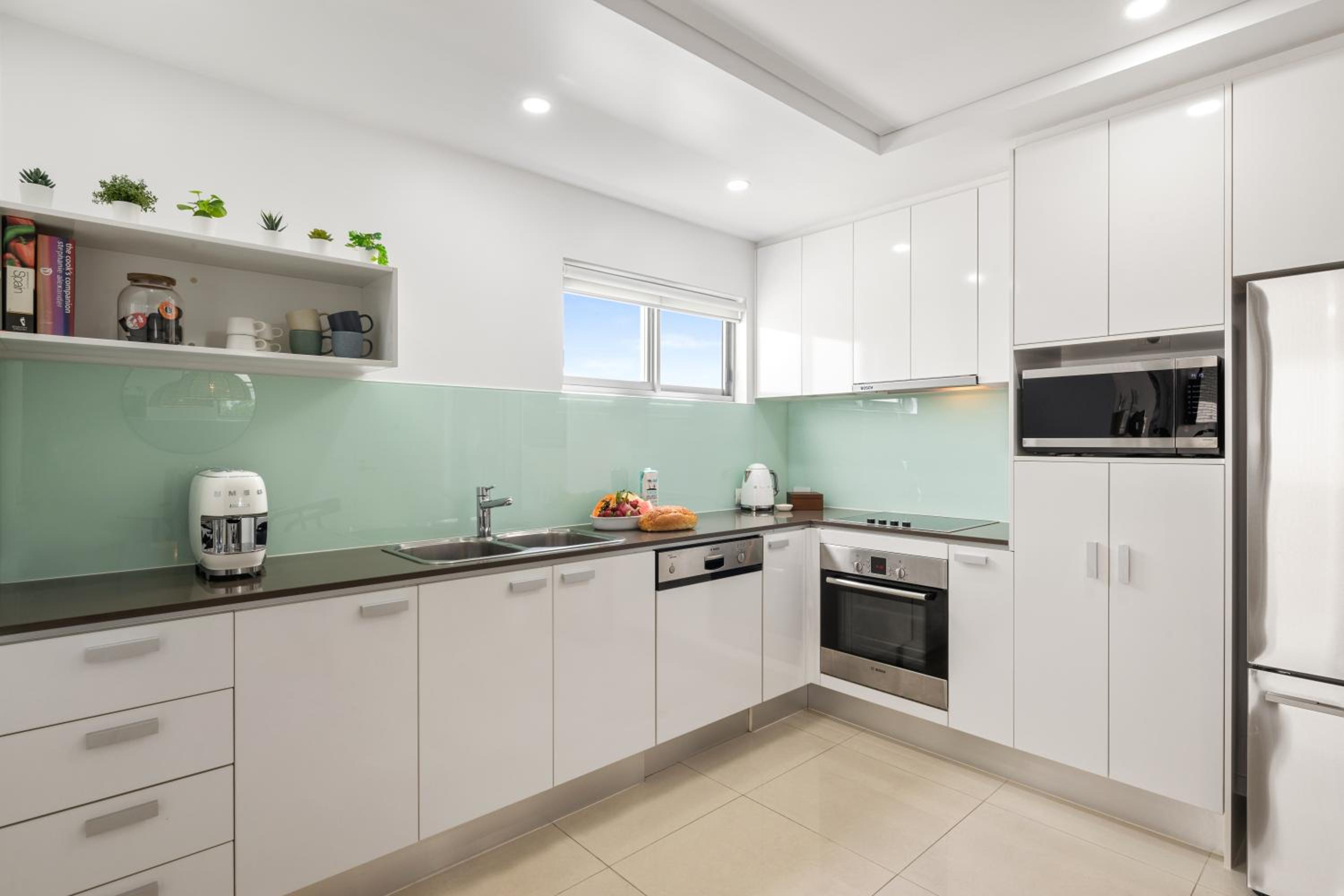 One Bedroom Executive Apartment - Photo 5