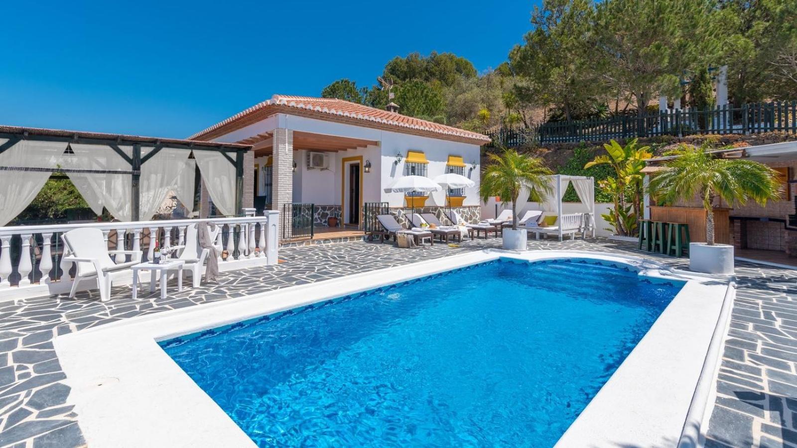 Four-Bedroom Villa photo 3