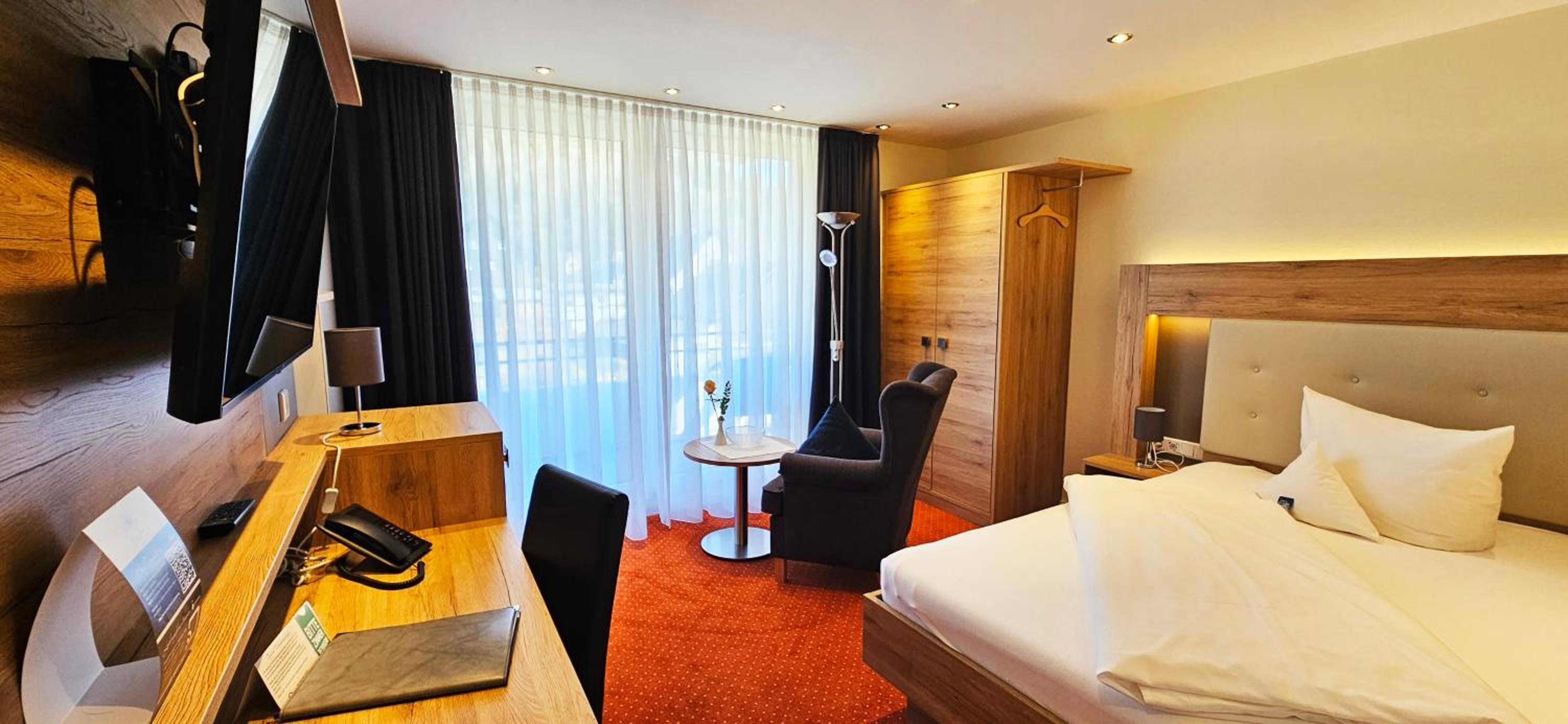 Single Room with Balcony photo 2