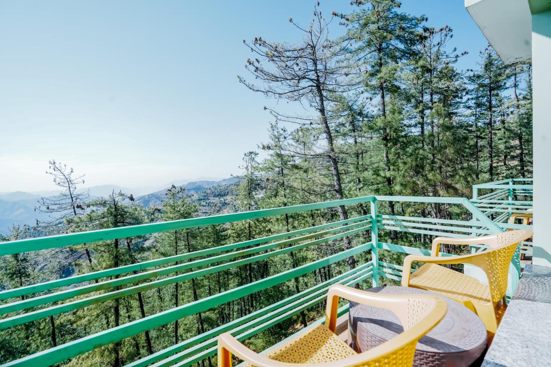King Room with Balcony photo 2
