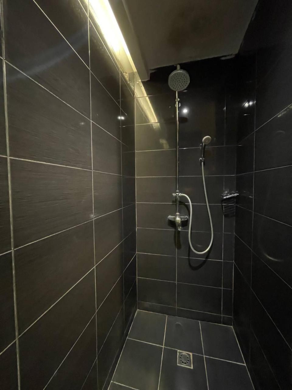 Executive Suite - Photo 1