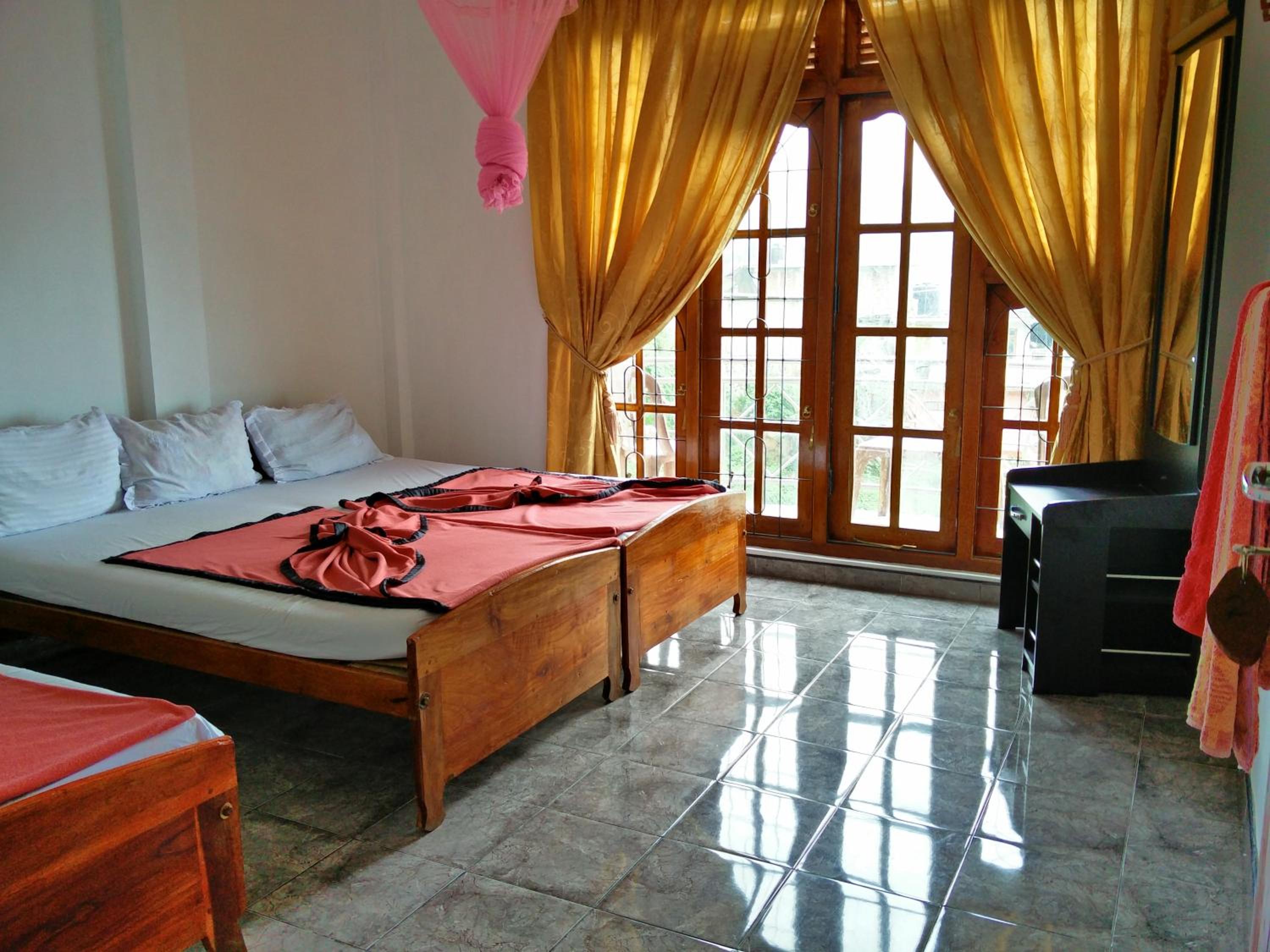 Deluxe Triple Room photo 3