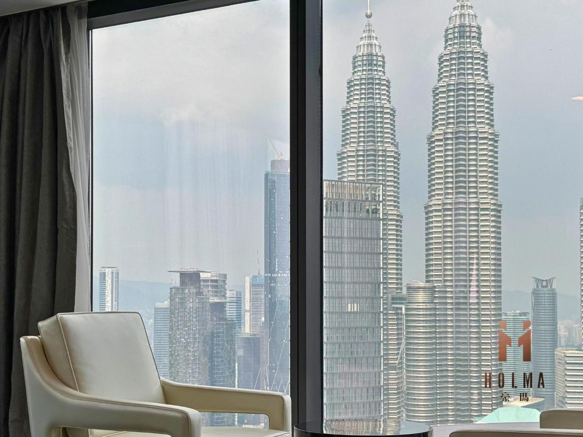 Three-Bedroom Apartment with View