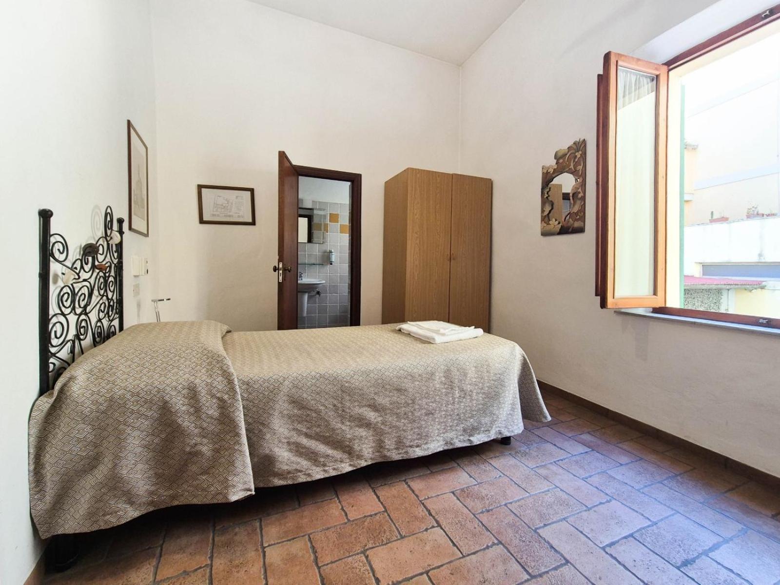 Single Room photo 3