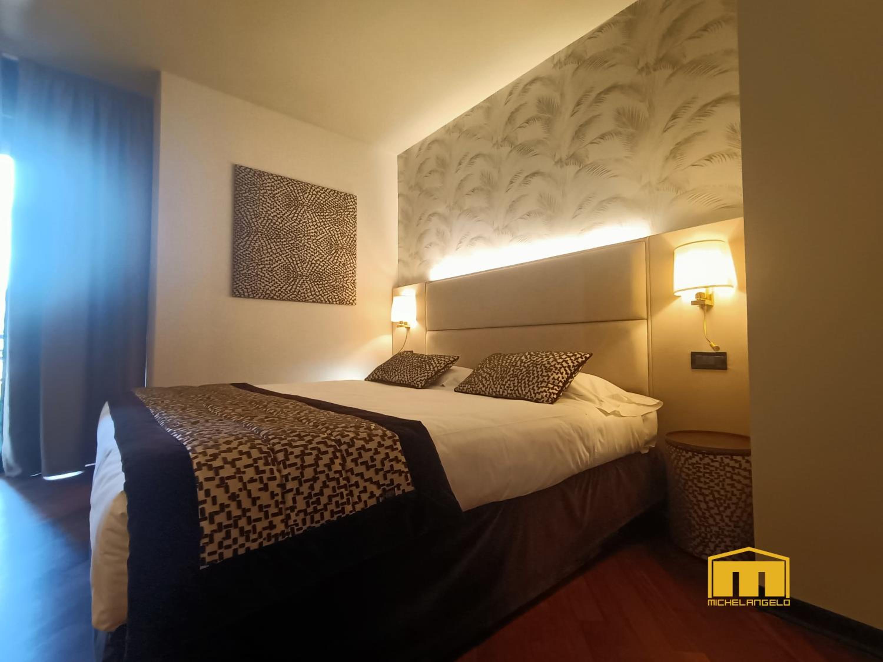 Deluxe Double Room - Photo 4