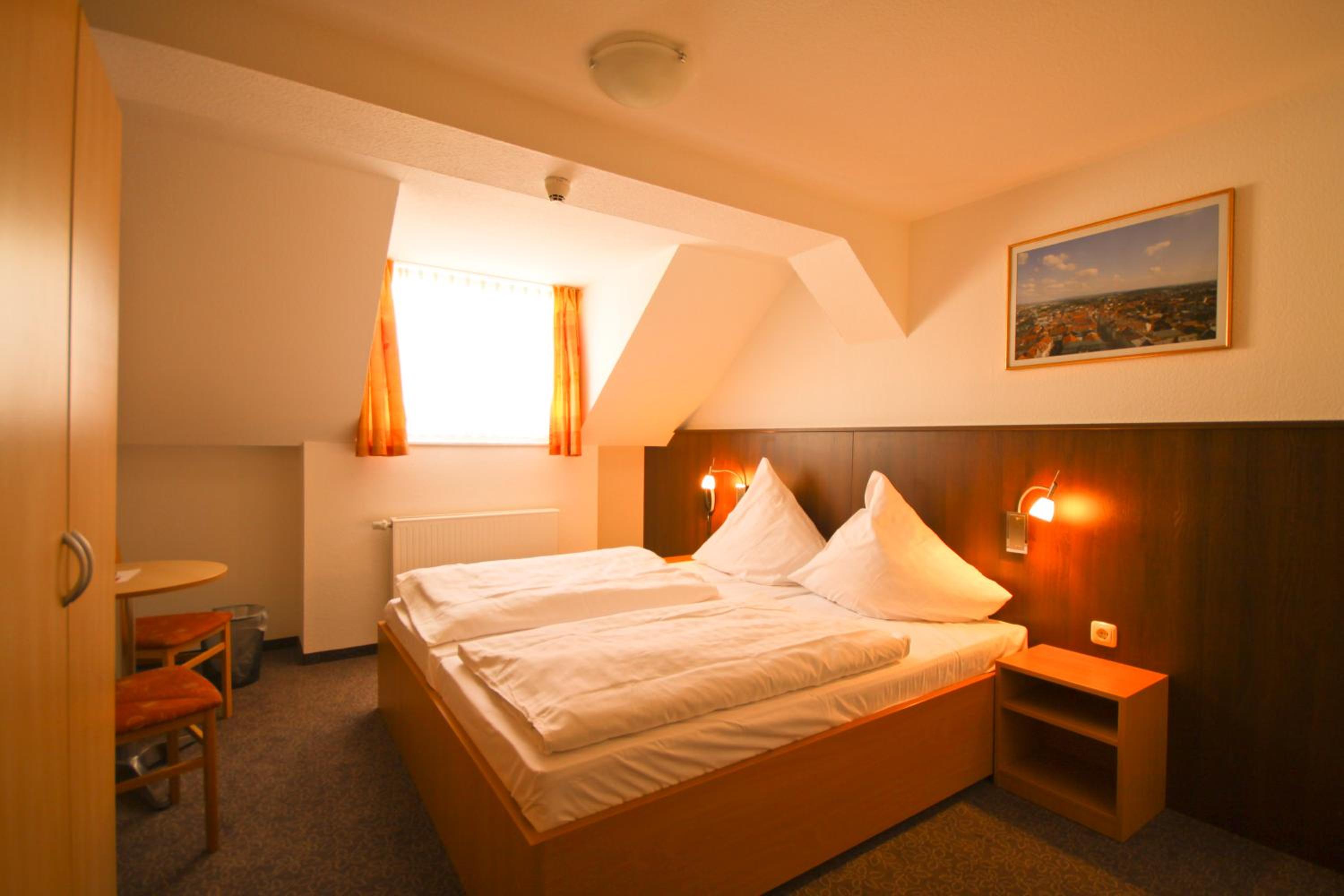 Standard Double Room photo 2