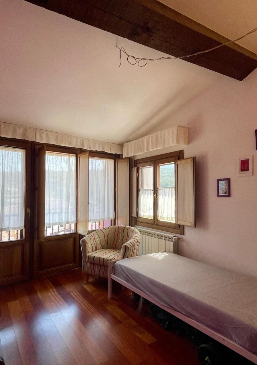 Deluxe Double Room with Balcony photo 3