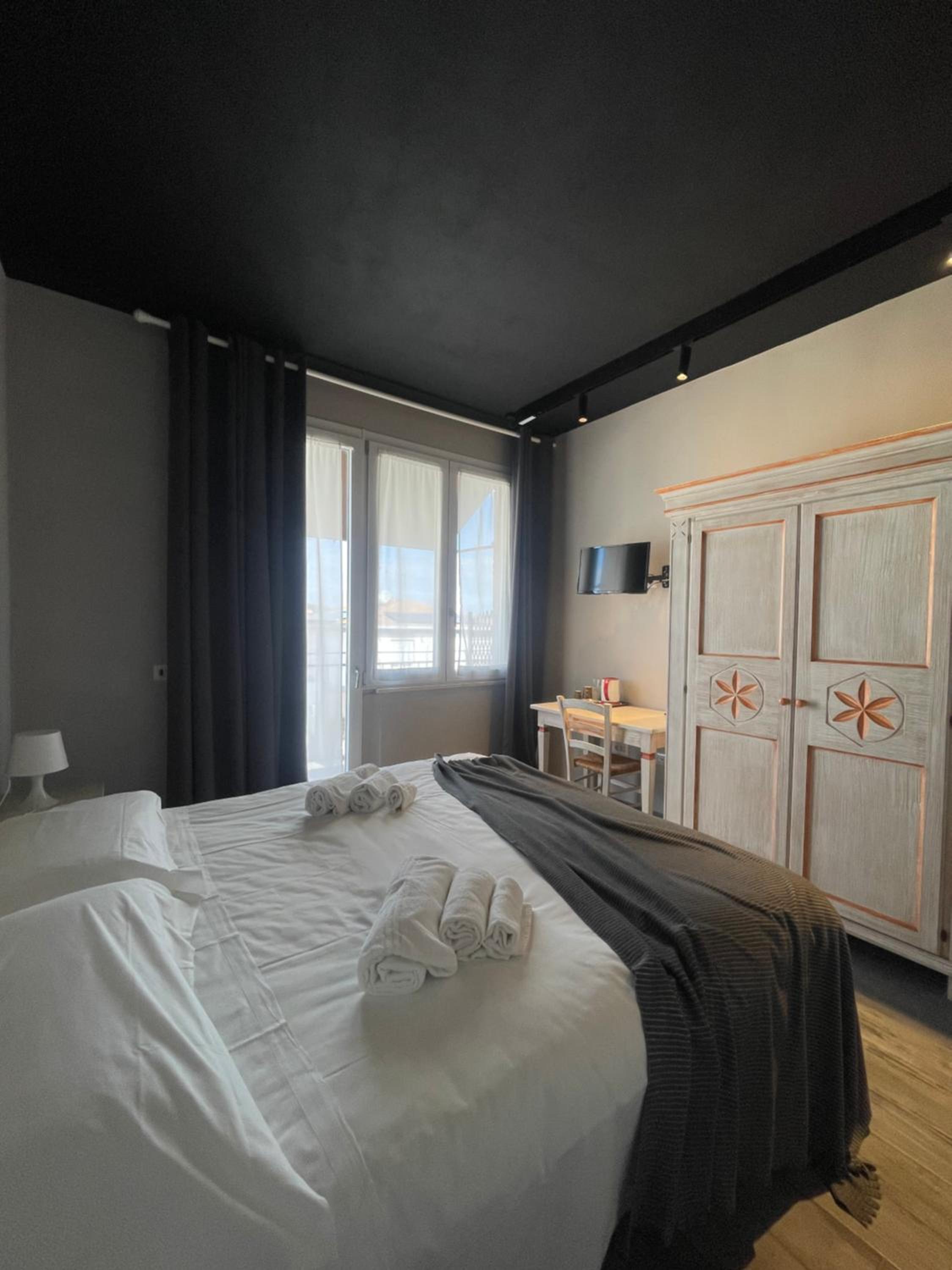 Superior Double or Twin Room photo 2